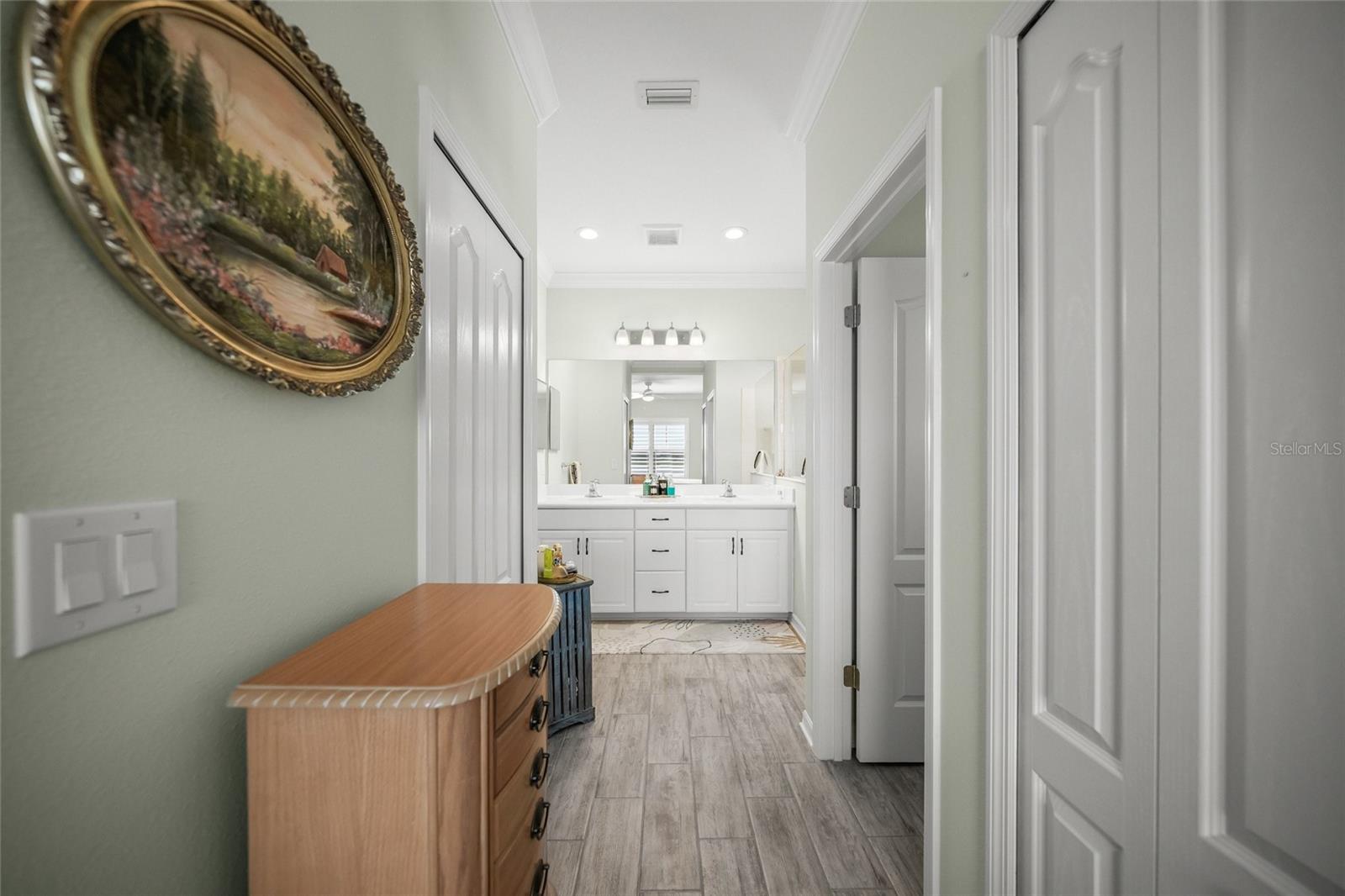 215 CASSANO DR — photo 30