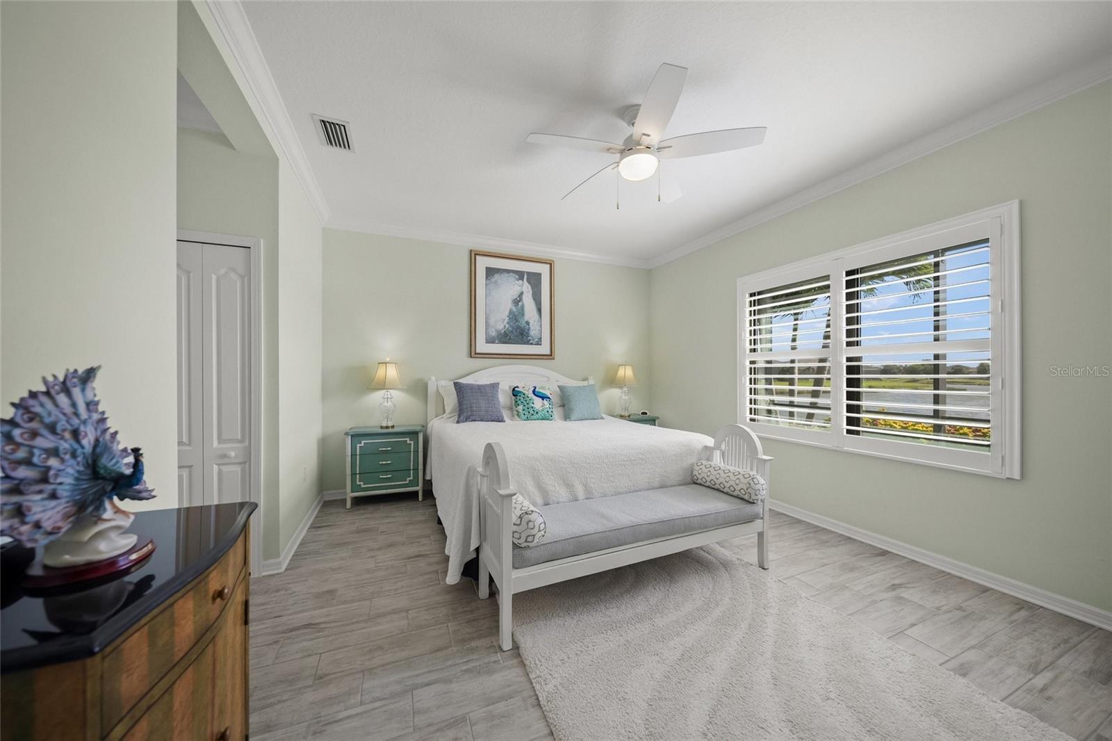 215 CASSANO DR — photo 27