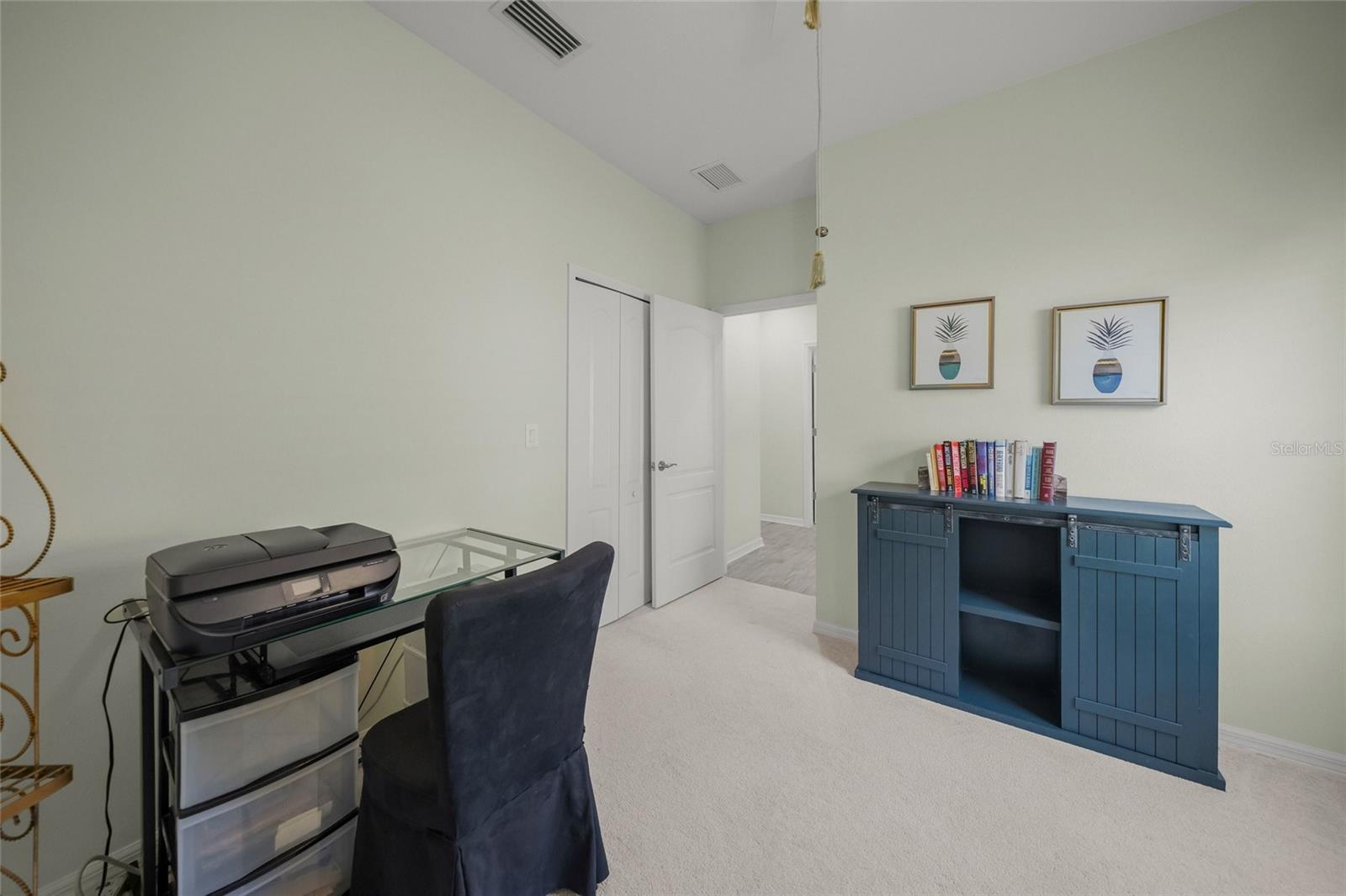 215 CASSANO DR — photo 36