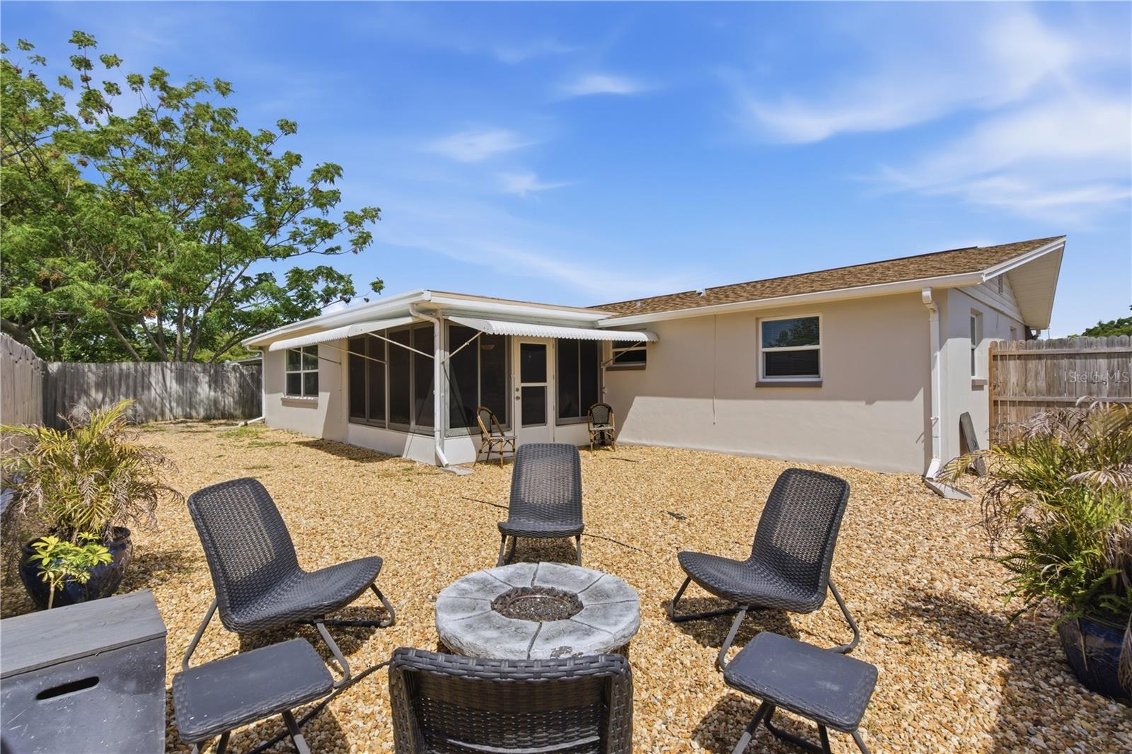 7608 SUE ELLEN DR — photo 29
