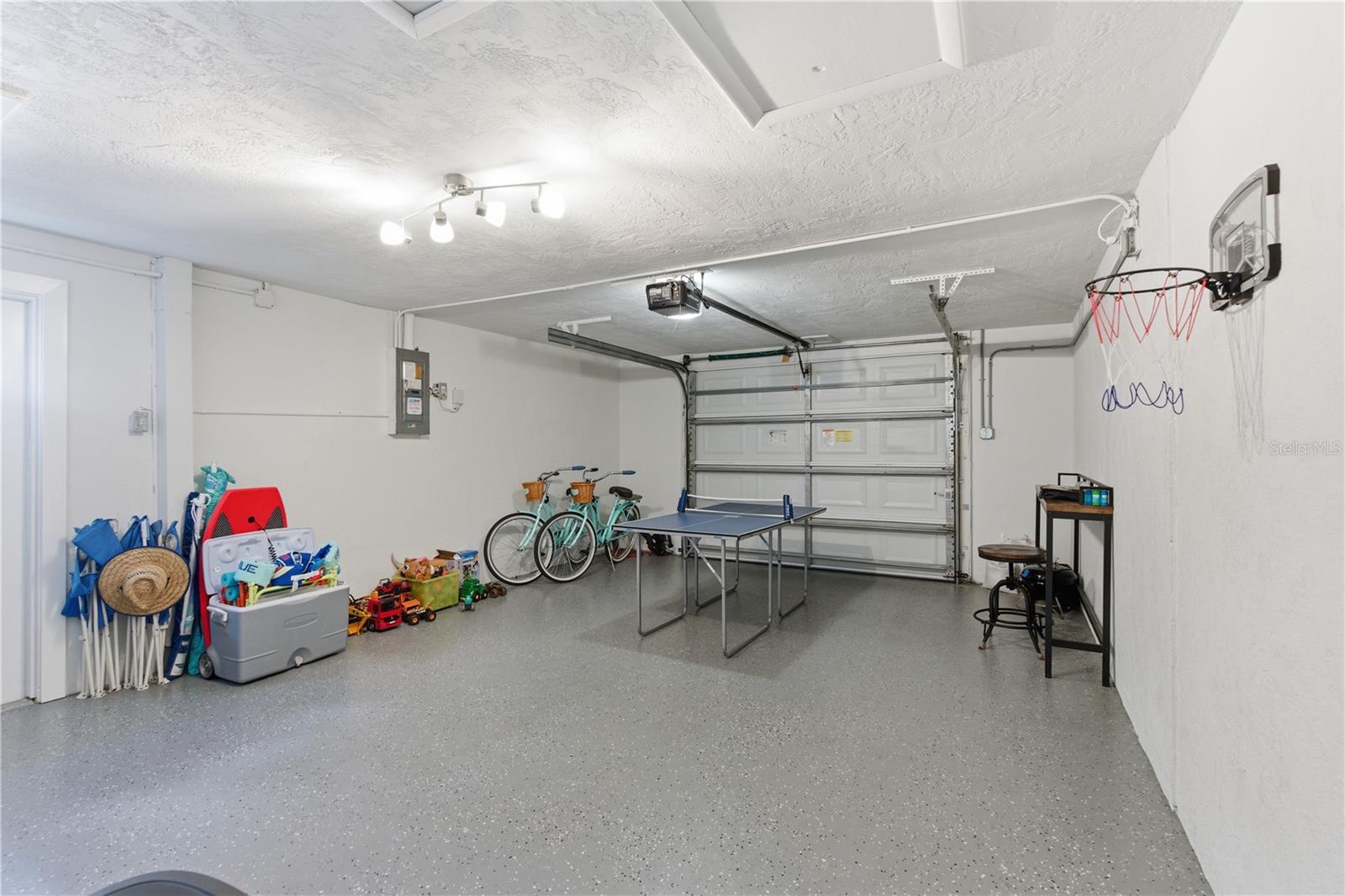 7608 SUE ELLEN DR — photo 26