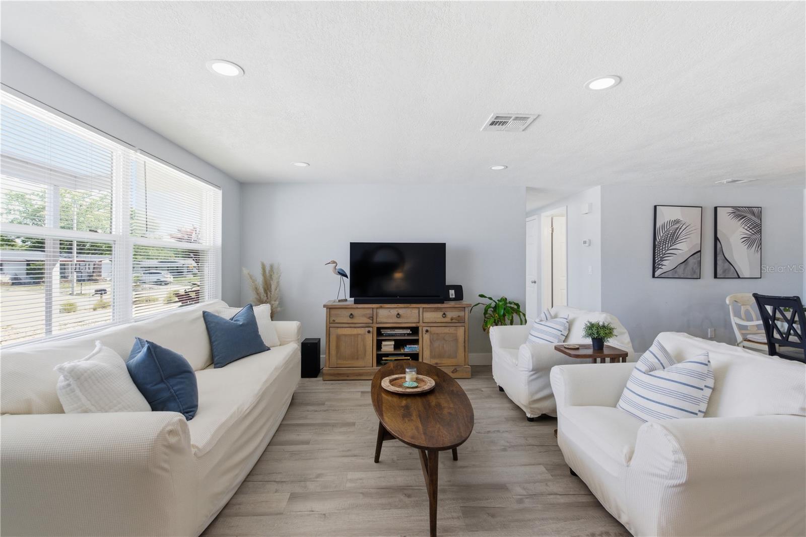 7608 SUE ELLEN DR — photo 6