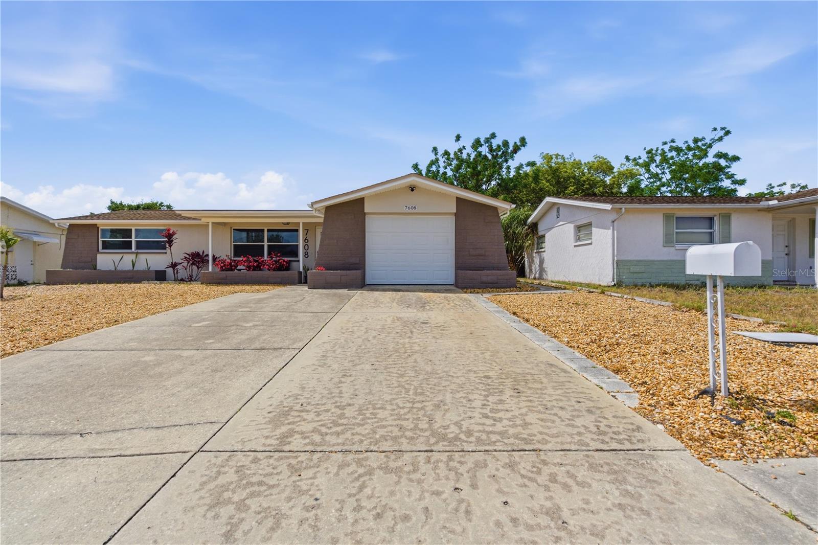 7608 SUE ELLEN DR — photo 30