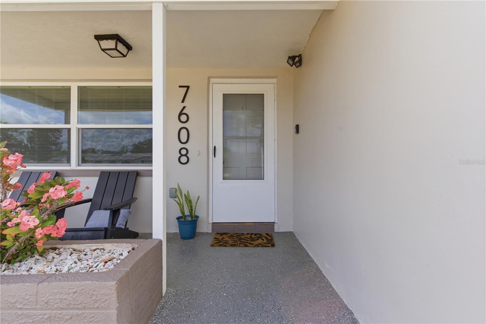7608 SUE ELLEN DR — photo 3