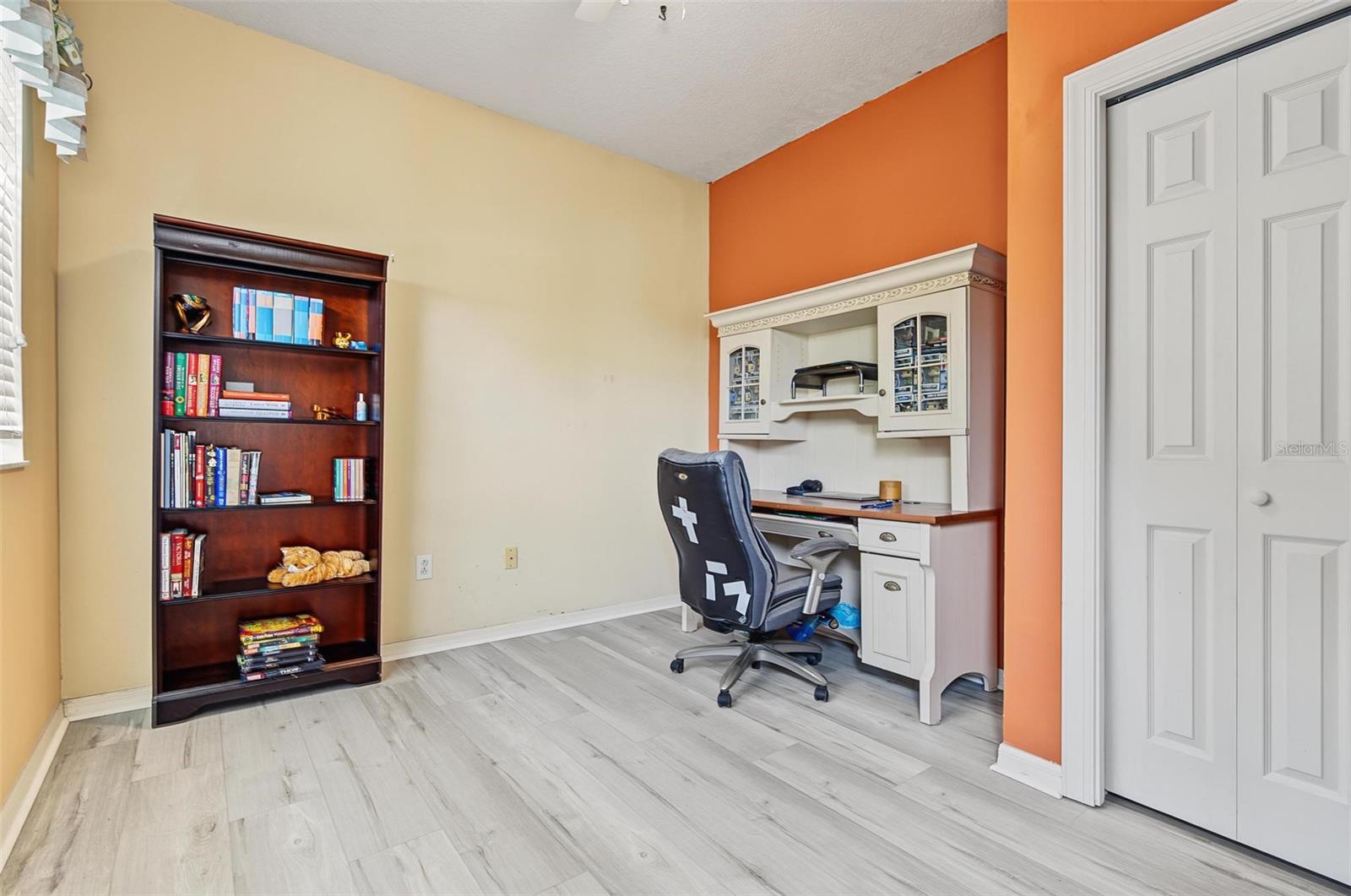 15922 MUIRFIELD DR — photo 22