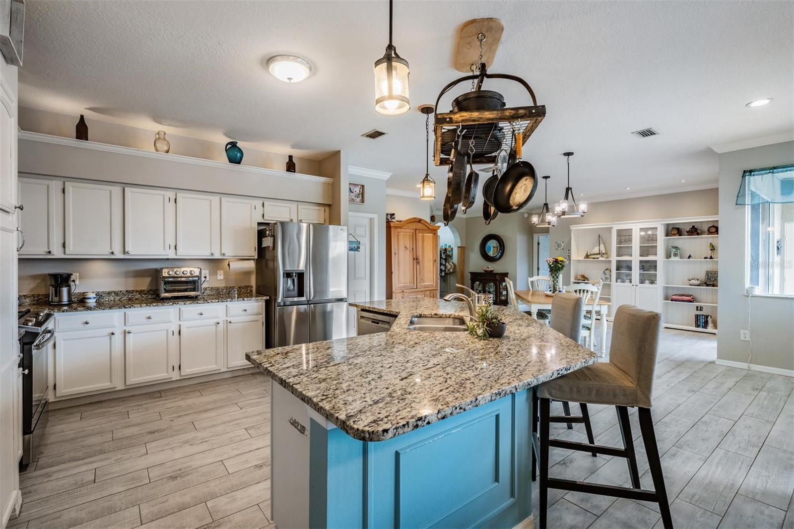 15922 MUIRFIELD DR — photo 6