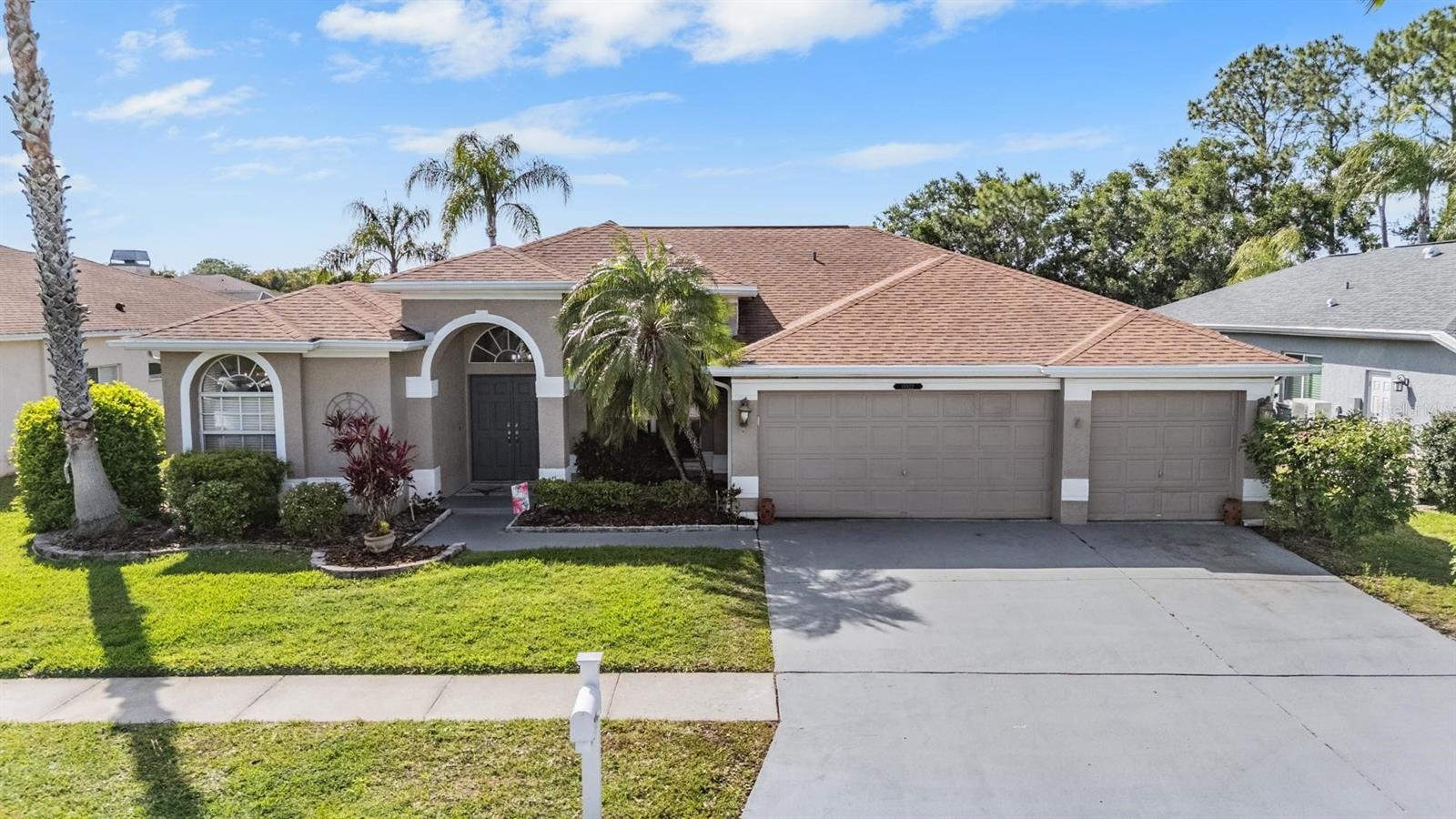 15922 MUIRFIELD DR — photo 50