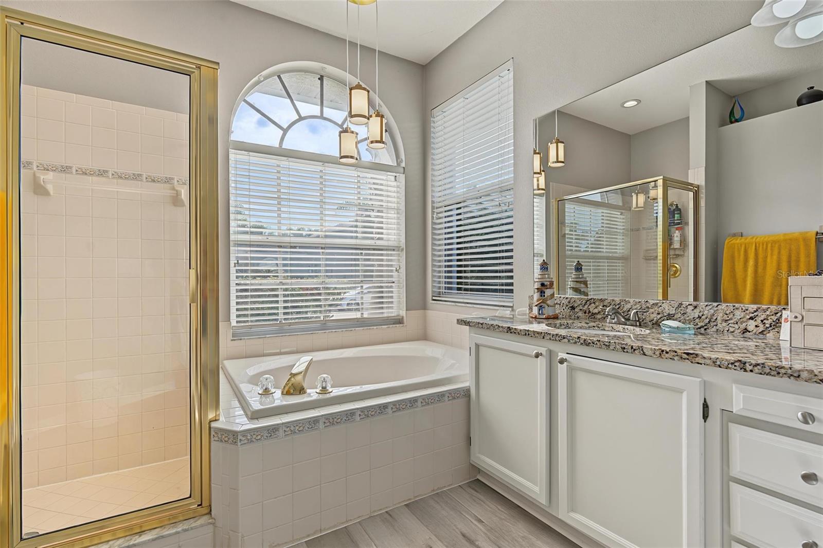 15922 MUIRFIELD DR — photo 14