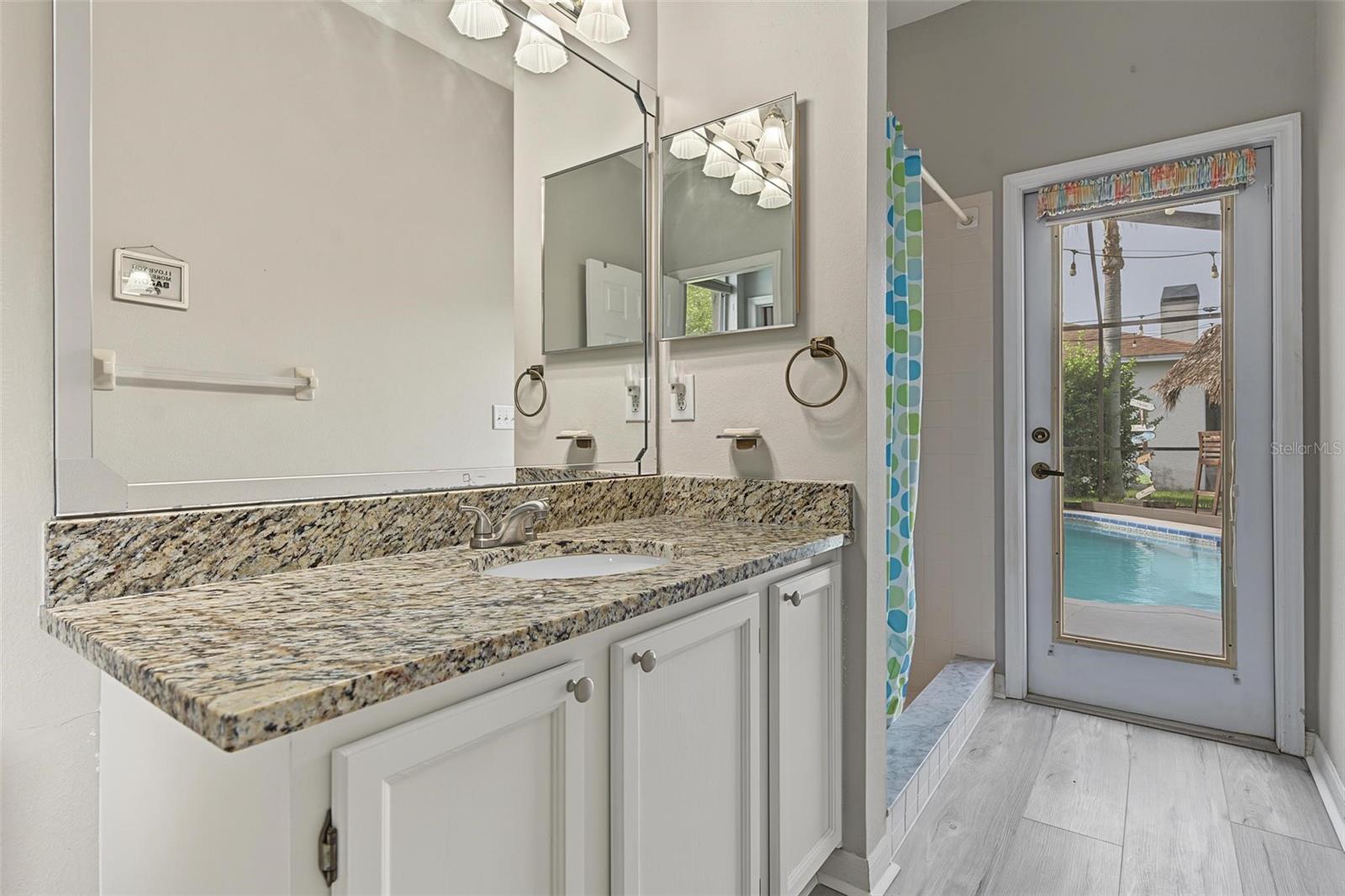 15922 MUIRFIELD DR — photo 23
