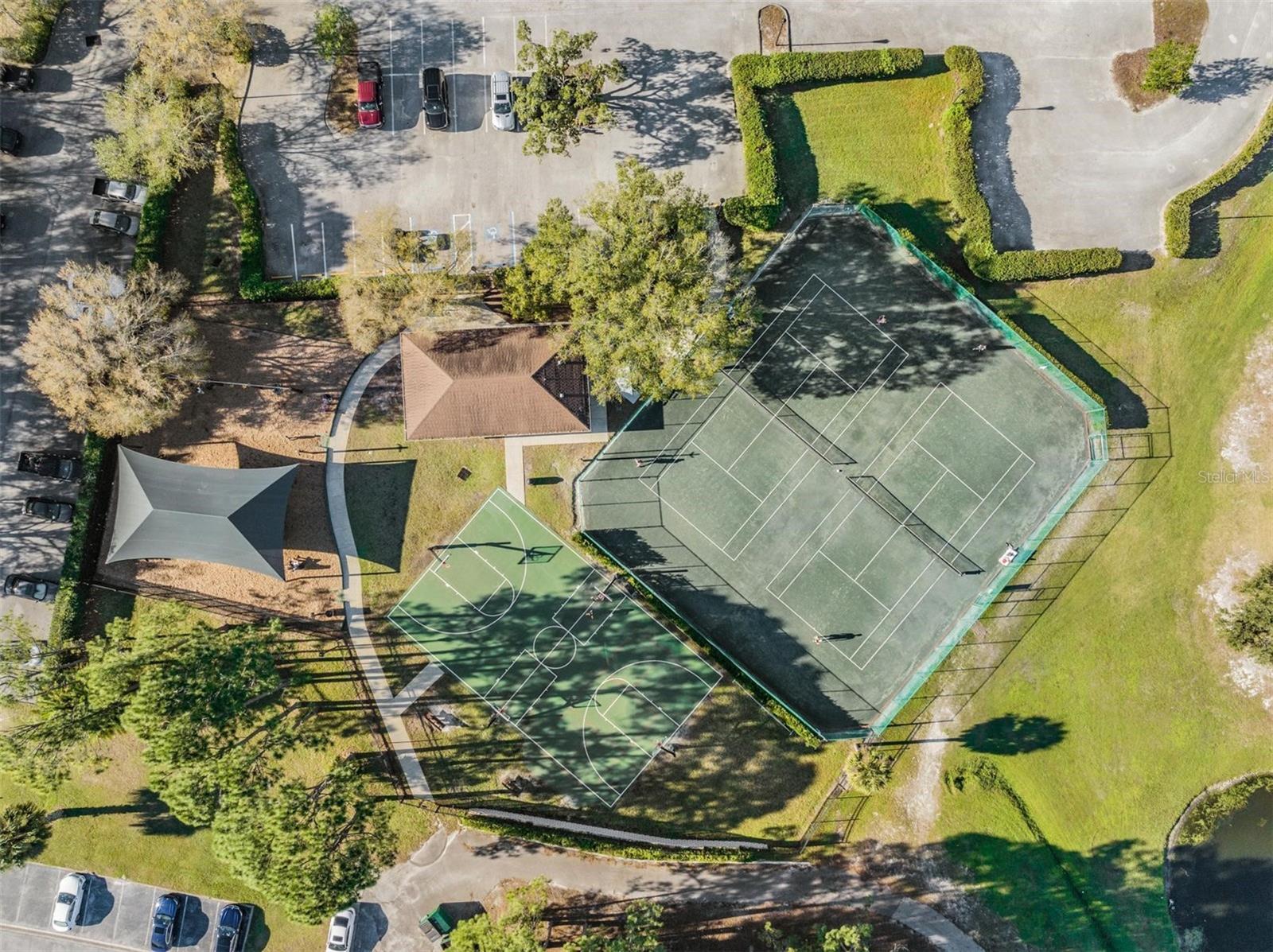15922 MUIRFIELD DR — photo 46