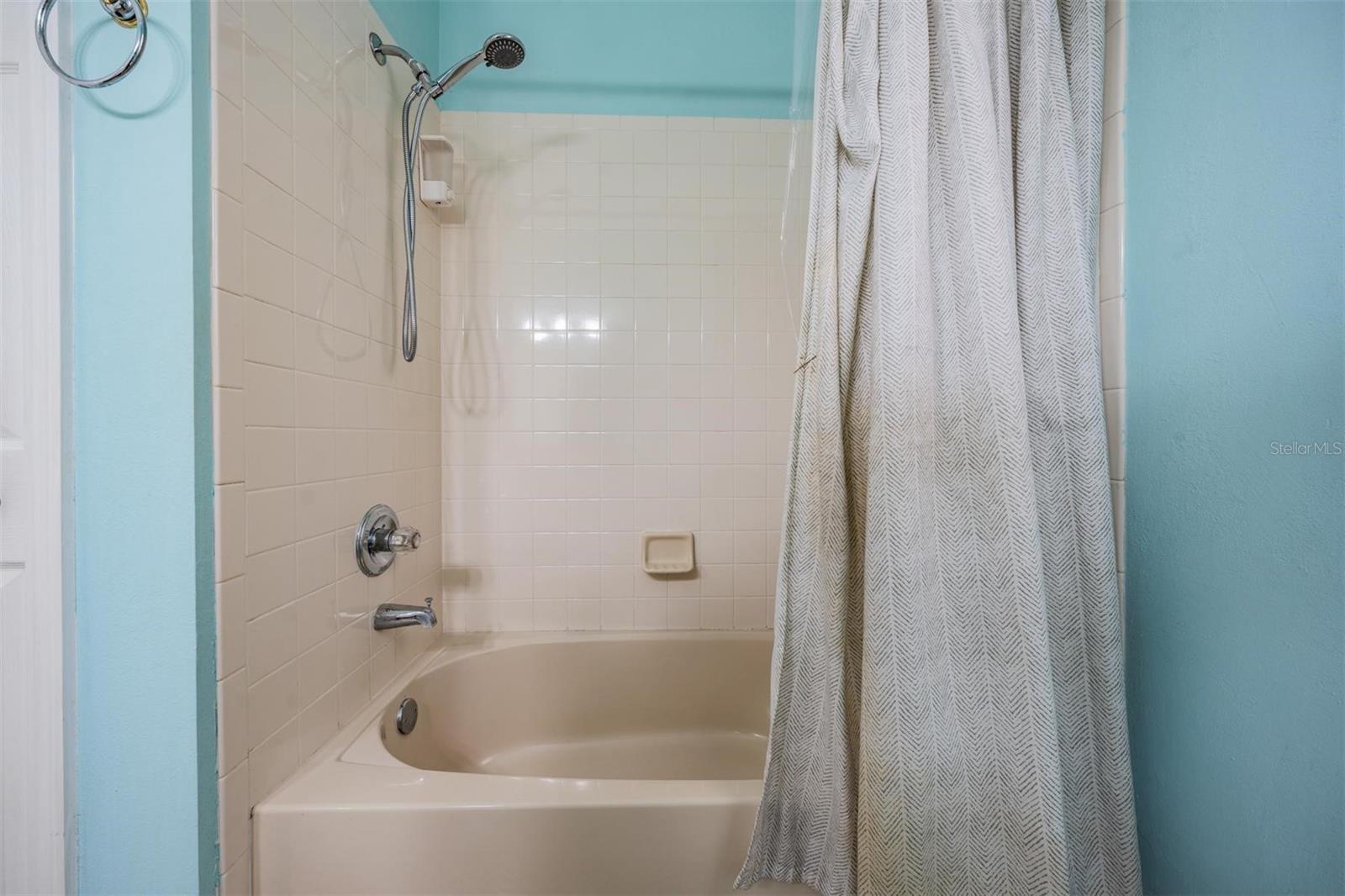 15922 MUIRFIELD DR — photo 19