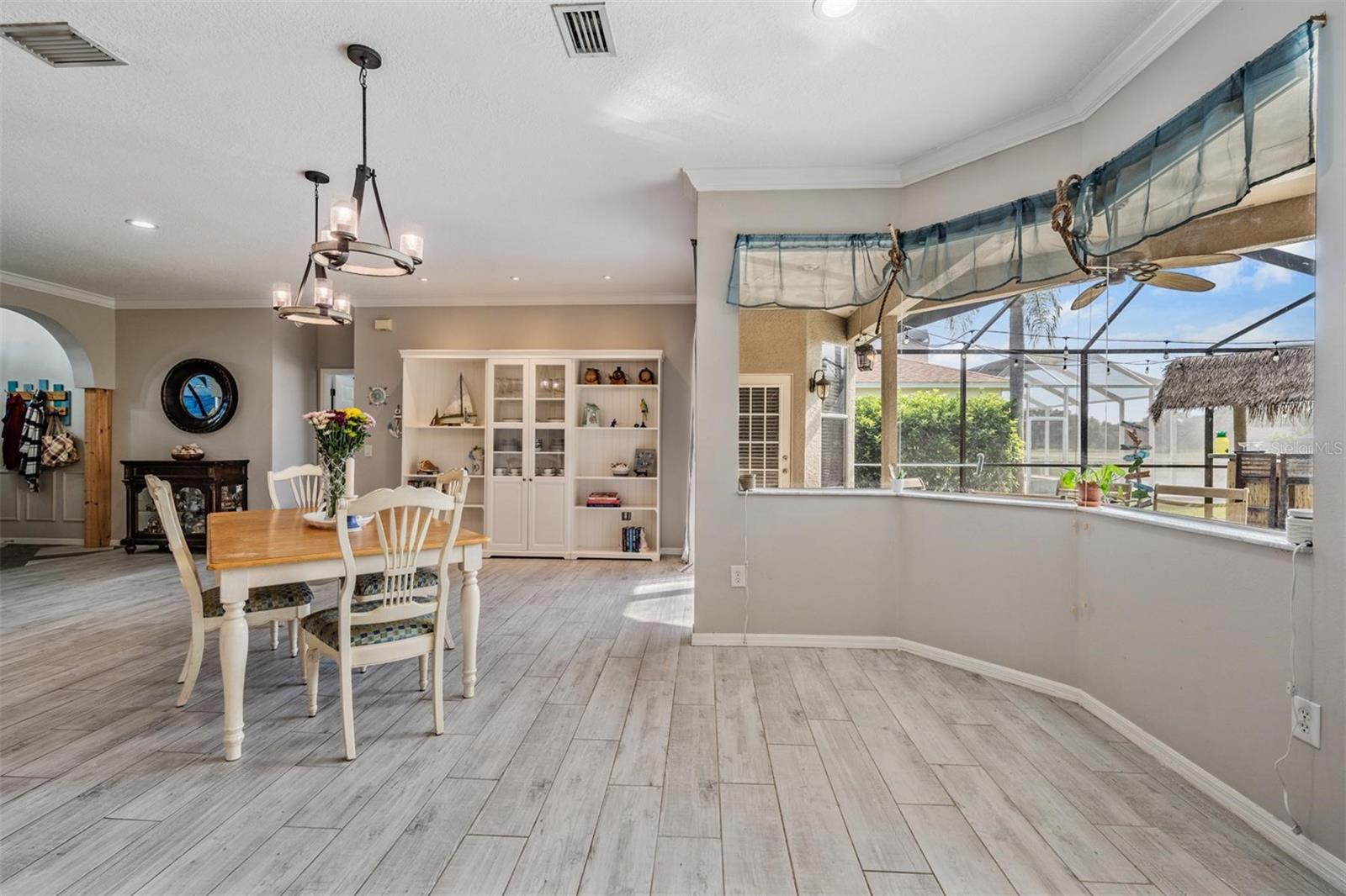 15922 MUIRFIELD DR — photo 32