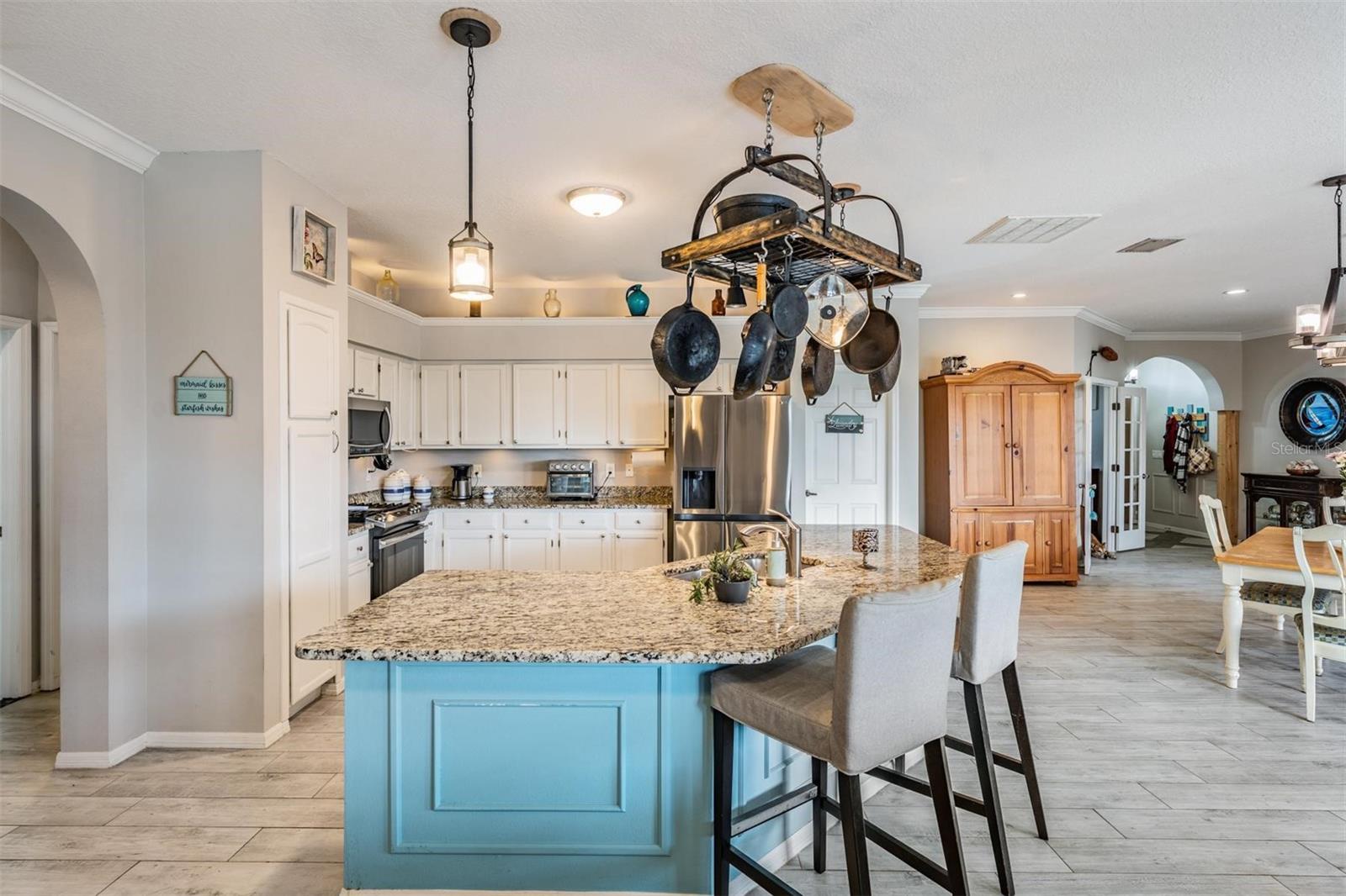 15922 MUIRFIELD DR — photo 33