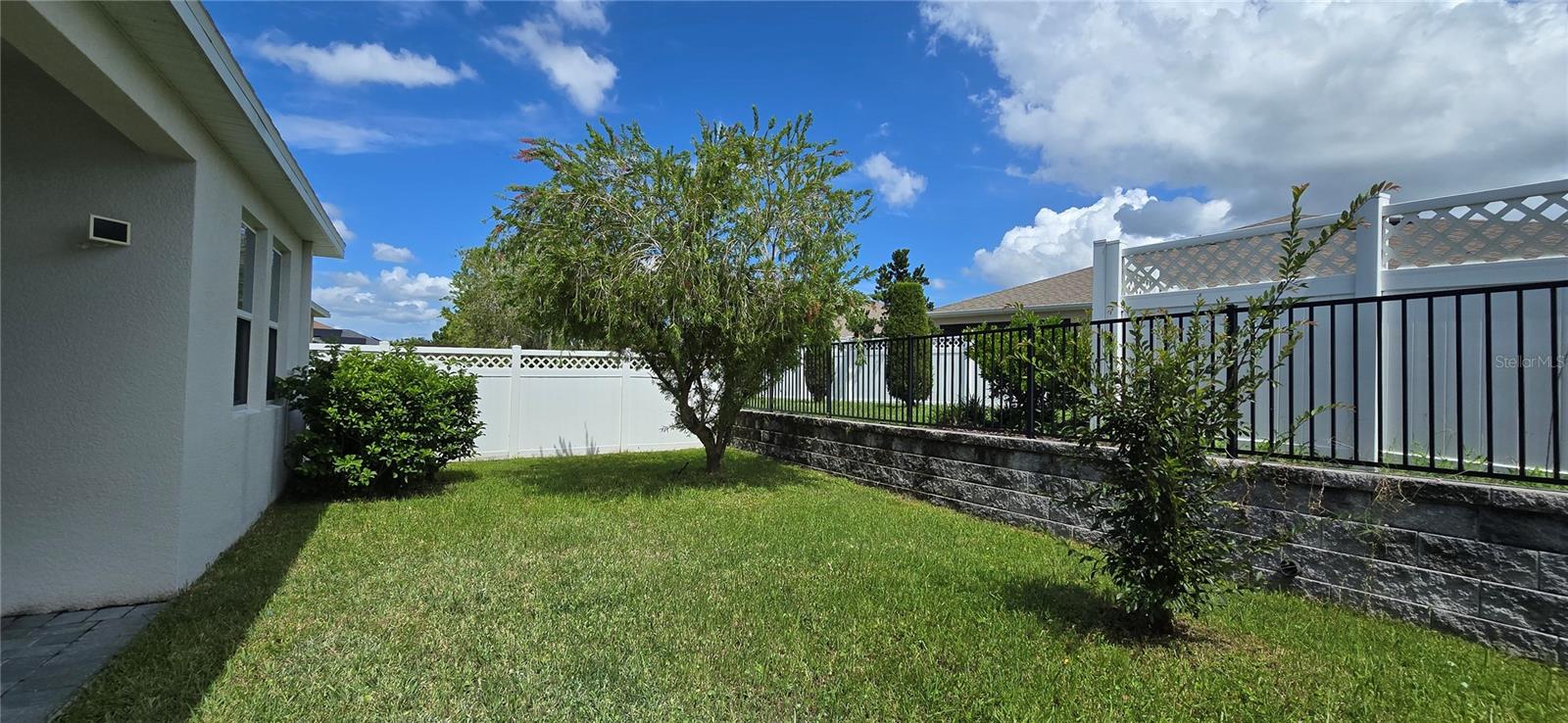 7635 ASHCROFT DR — photo 24