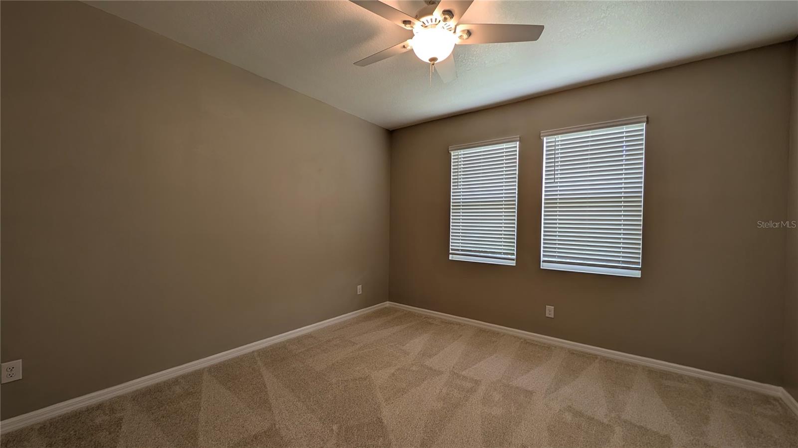 7635 ASHCROFT DR — photo 8