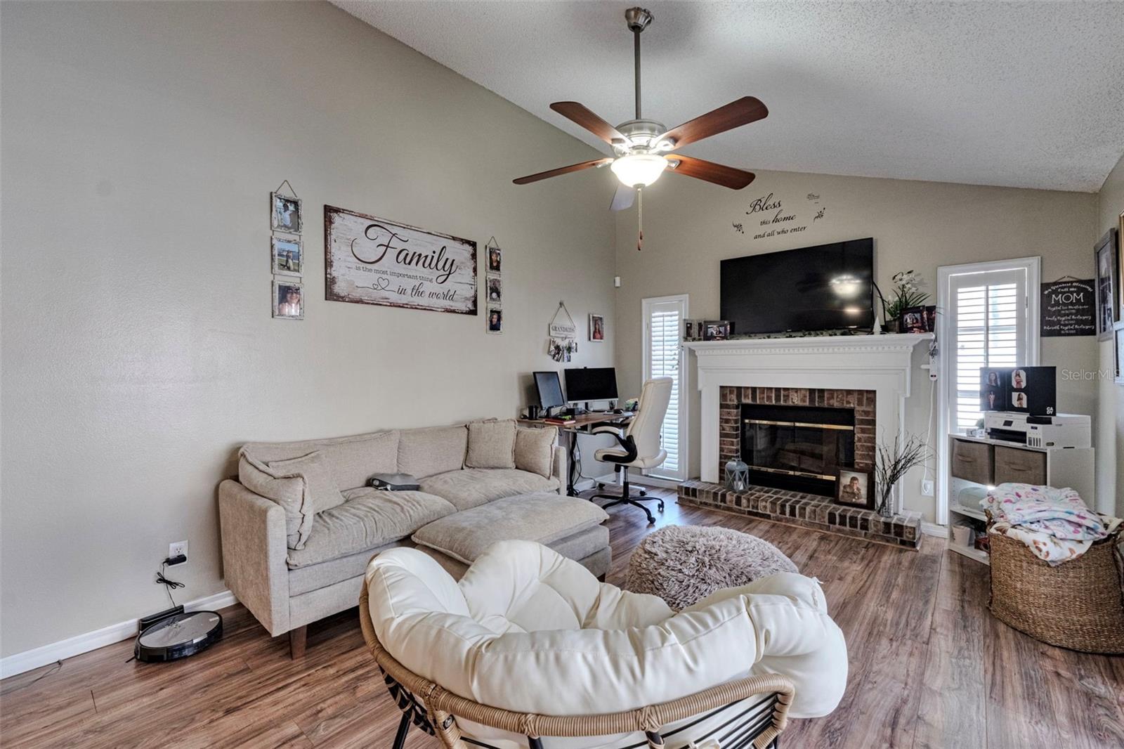 9724 CYPRESS POND AVE — photo 10