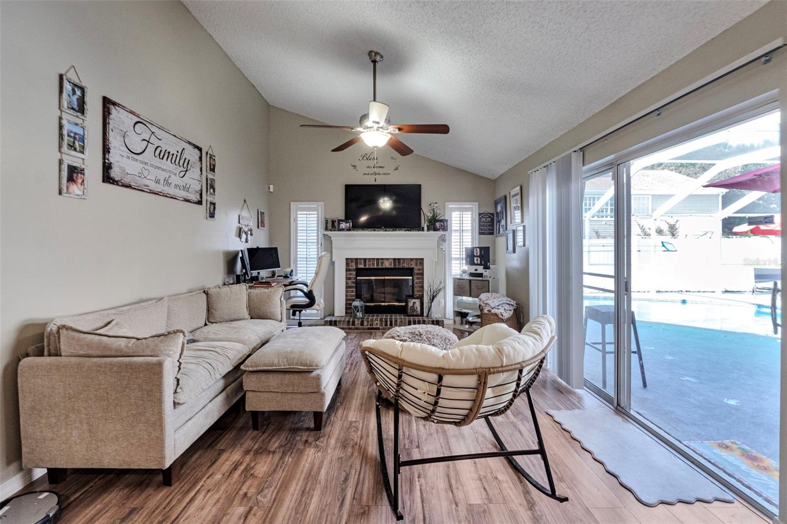 9724 CYPRESS POND AVE — photo 11