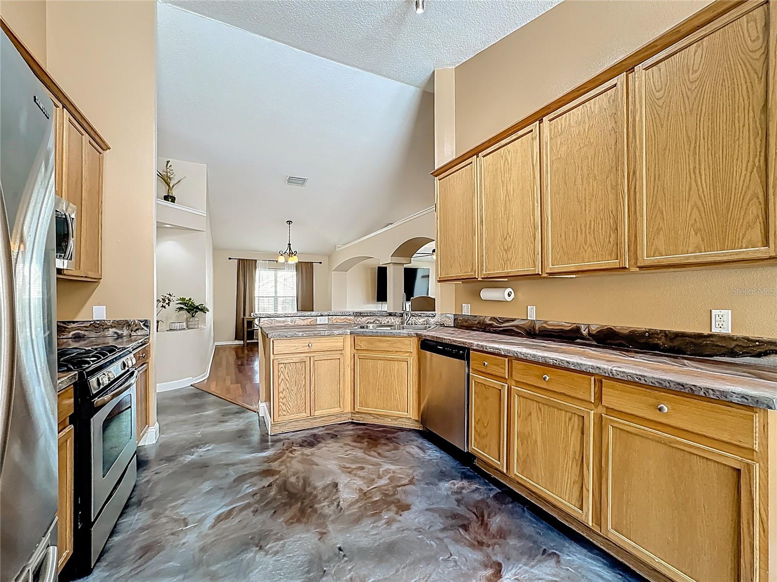 7116 COLONY POINTE DR — photo 28