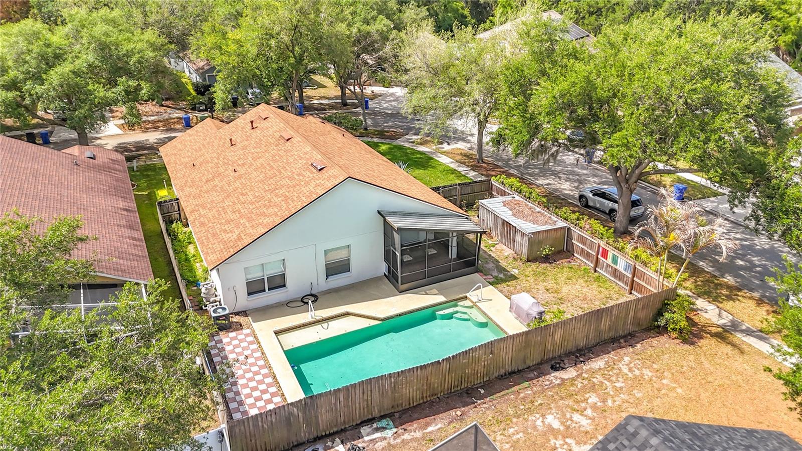 7116 COLONY POINTE DR — photo 37