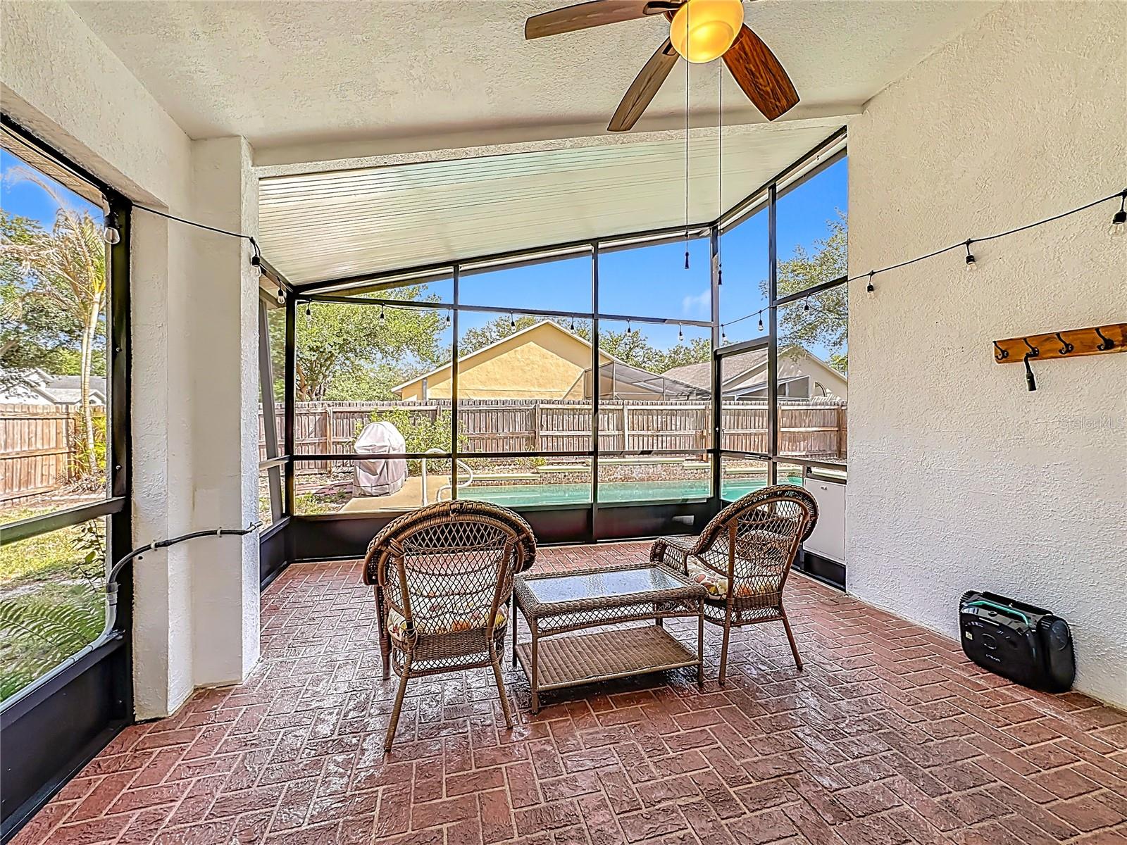 7116 COLONY POINTE DR — photo 36