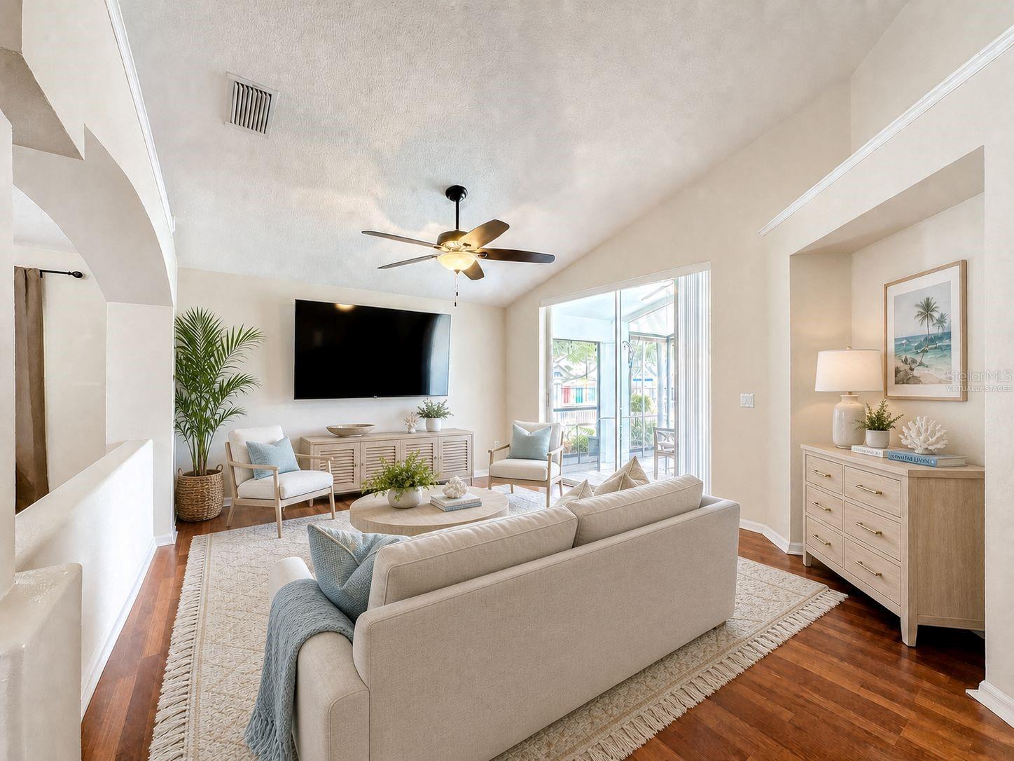 7116 COLONY POINTE DR — photo 8
