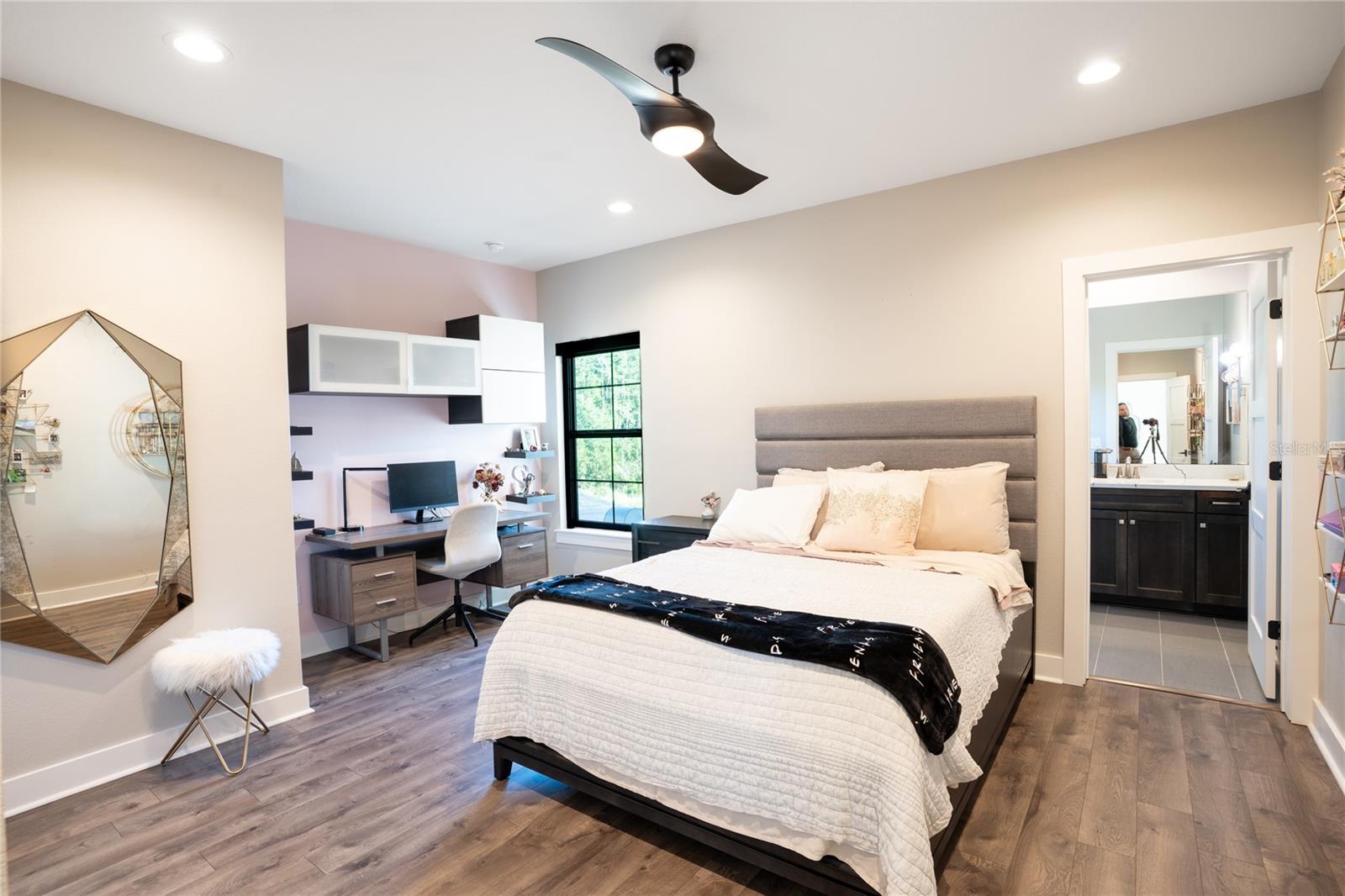 19101 MAGNOLIA FARMS LN — photo 47