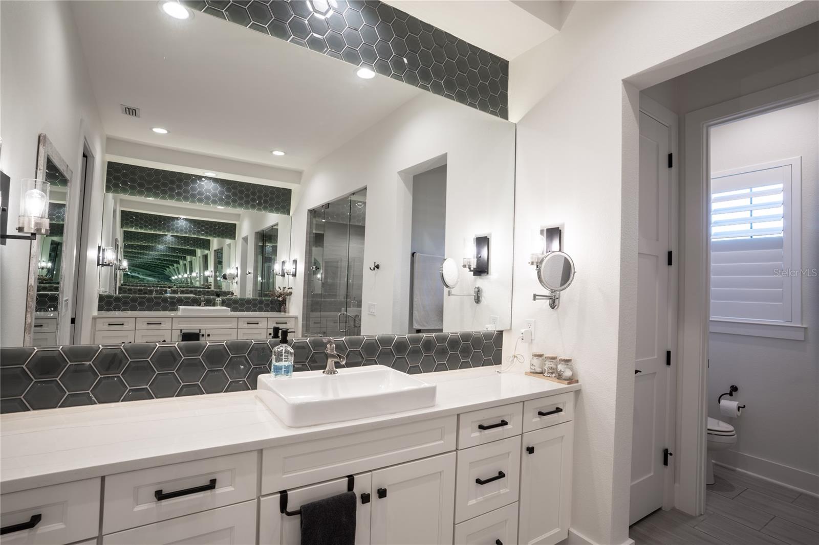 19101 MAGNOLIA FARMS LN — photo 40