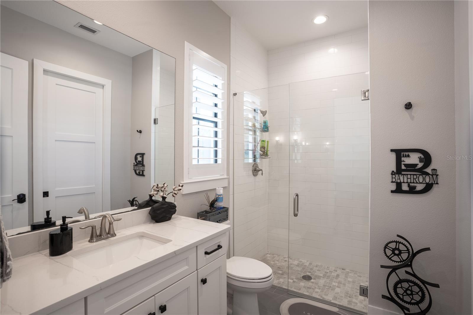 19101 MAGNOLIA FARMS LN — photo 42
