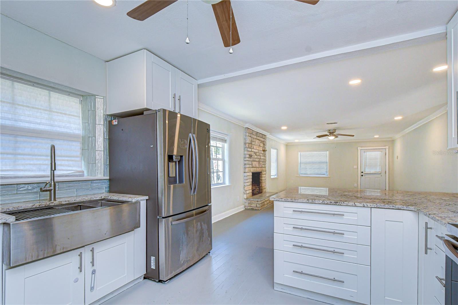 909 HART ST — photo 29
