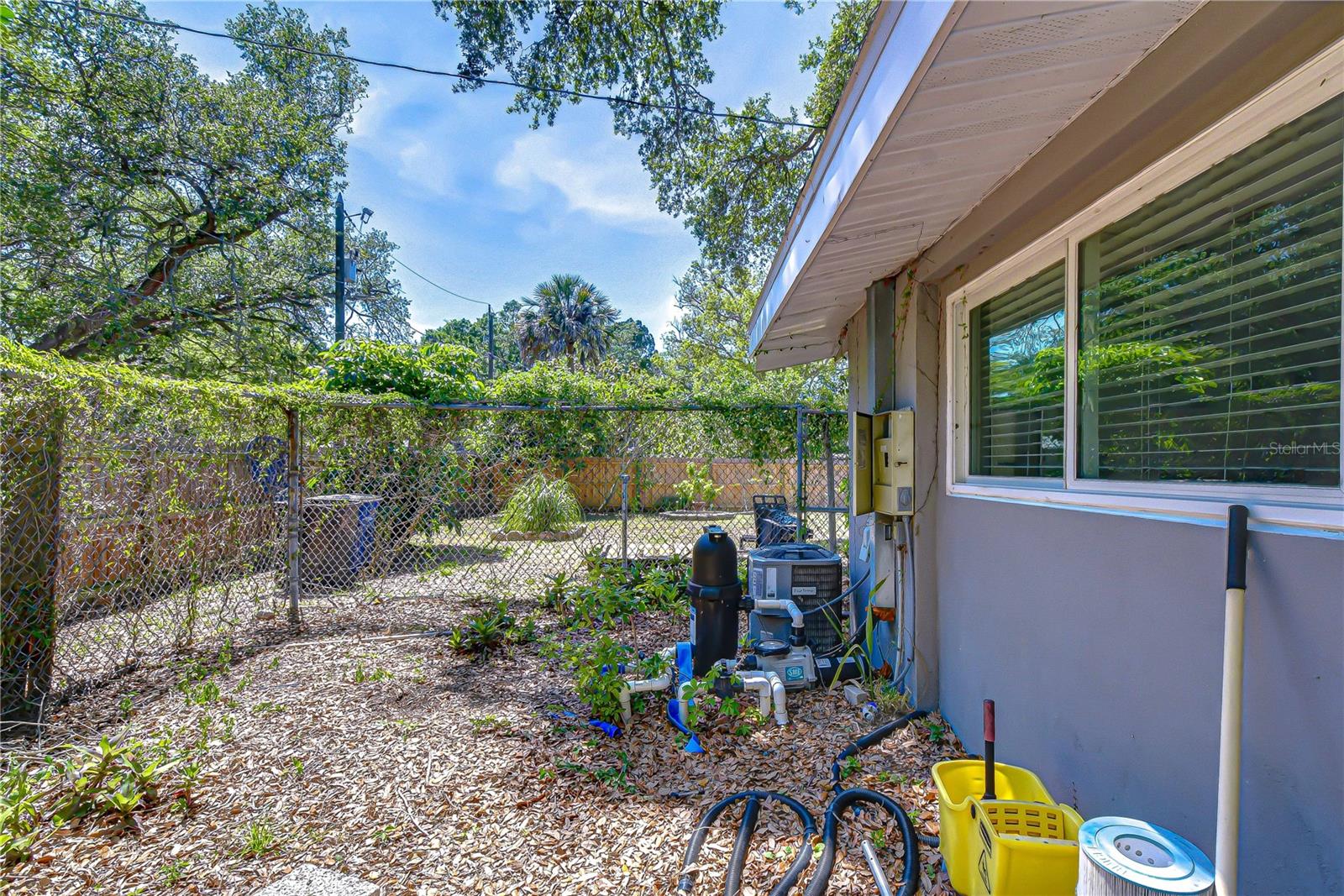 909 HART ST — photo 77