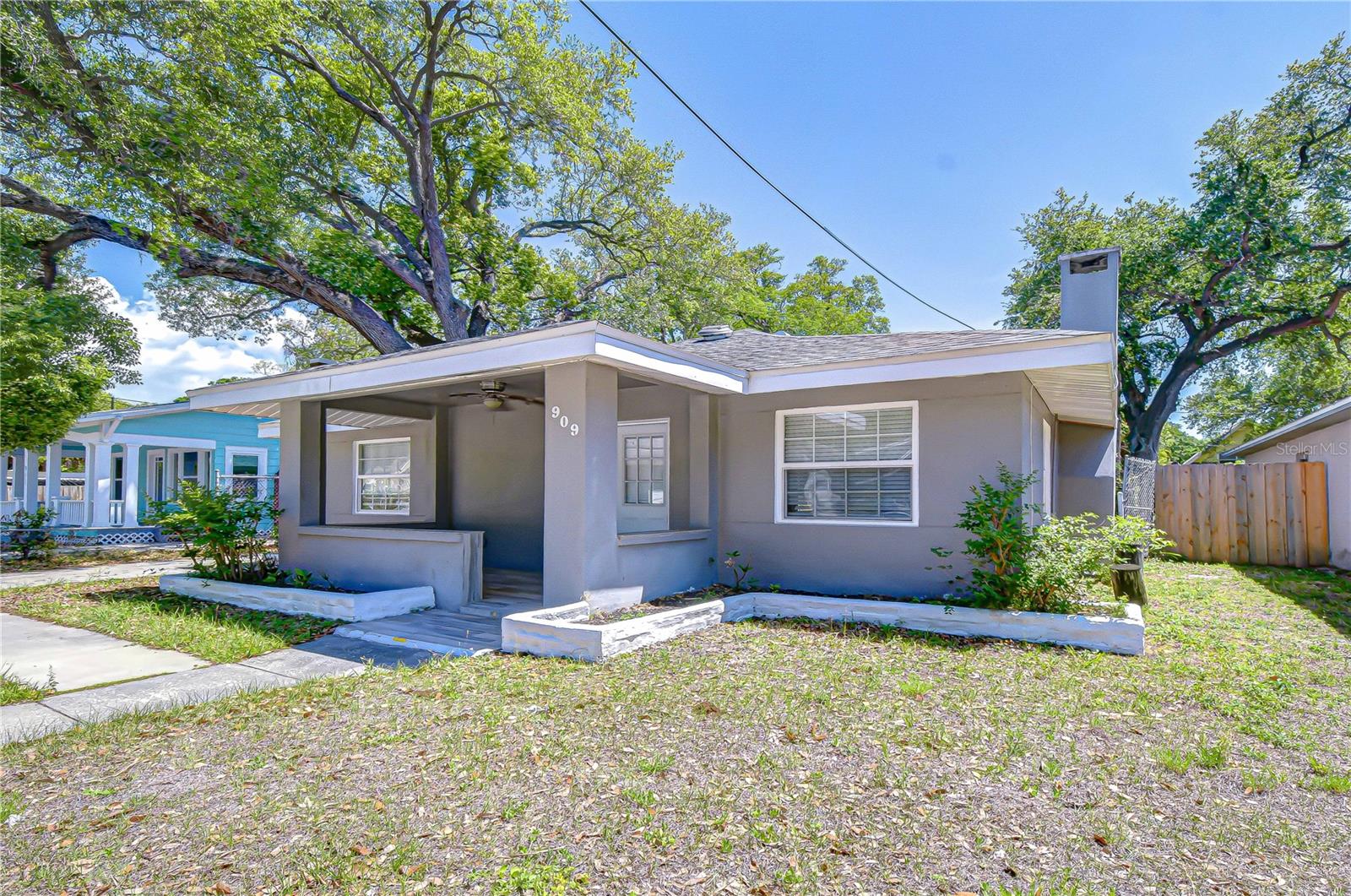 909 HART ST — photo 8