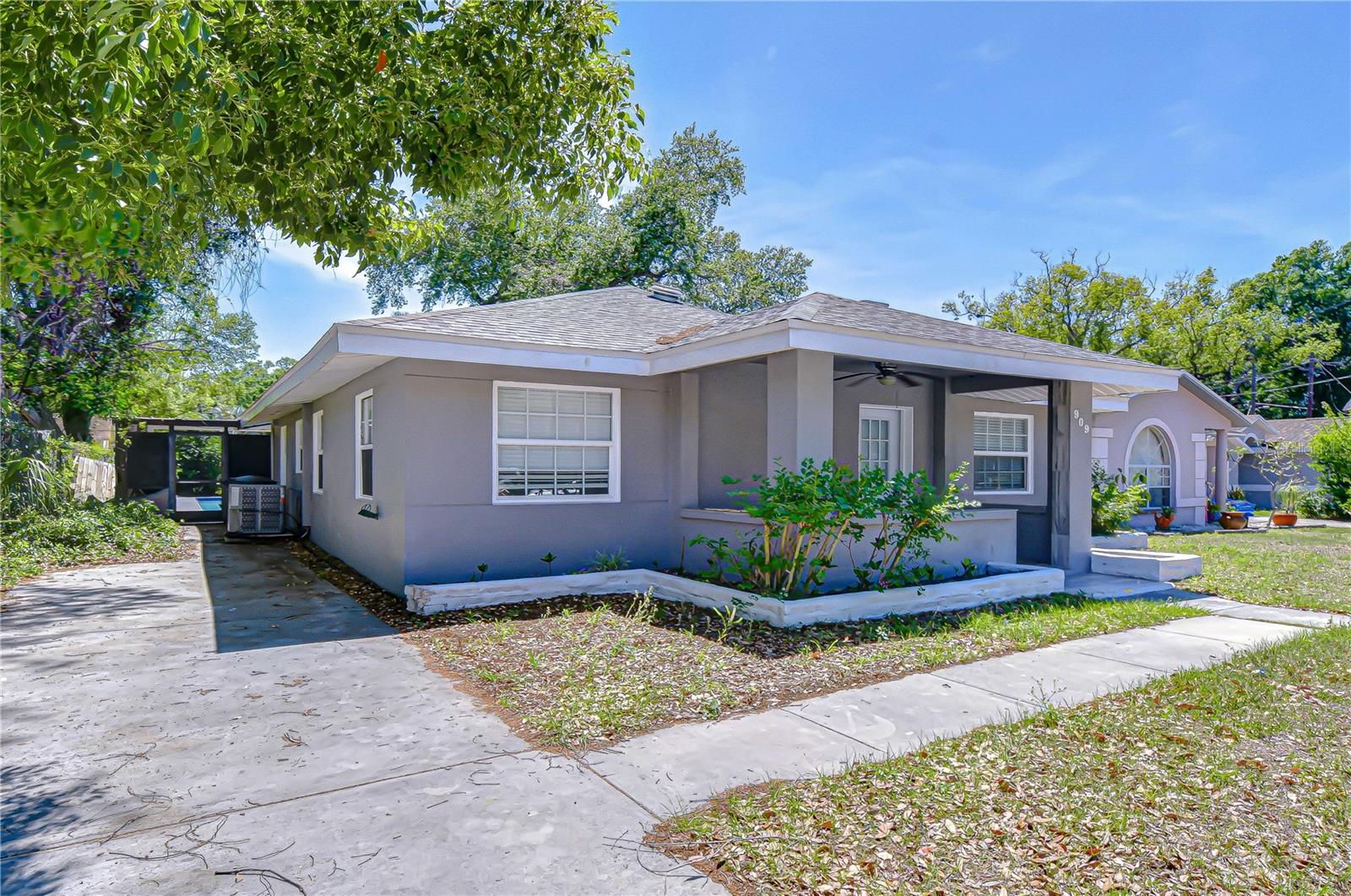 909 HART ST — photo 3