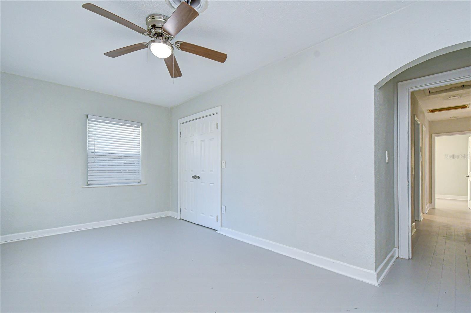 909 HART ST — photo 44