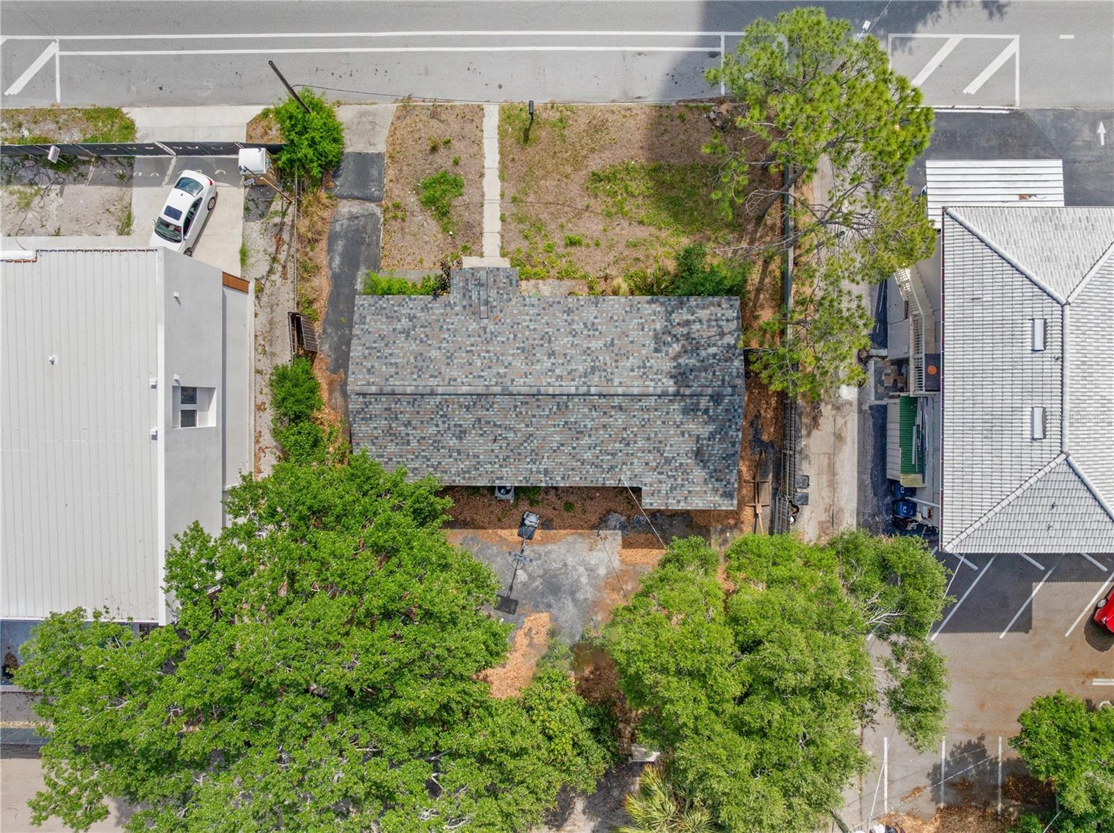 110 N LINCOLN AVE — photo 57