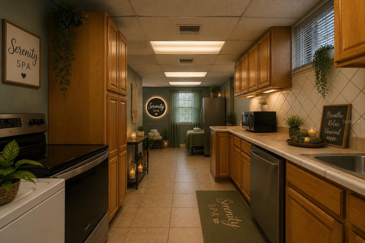 110 N LINCOLN AVE — photo 24