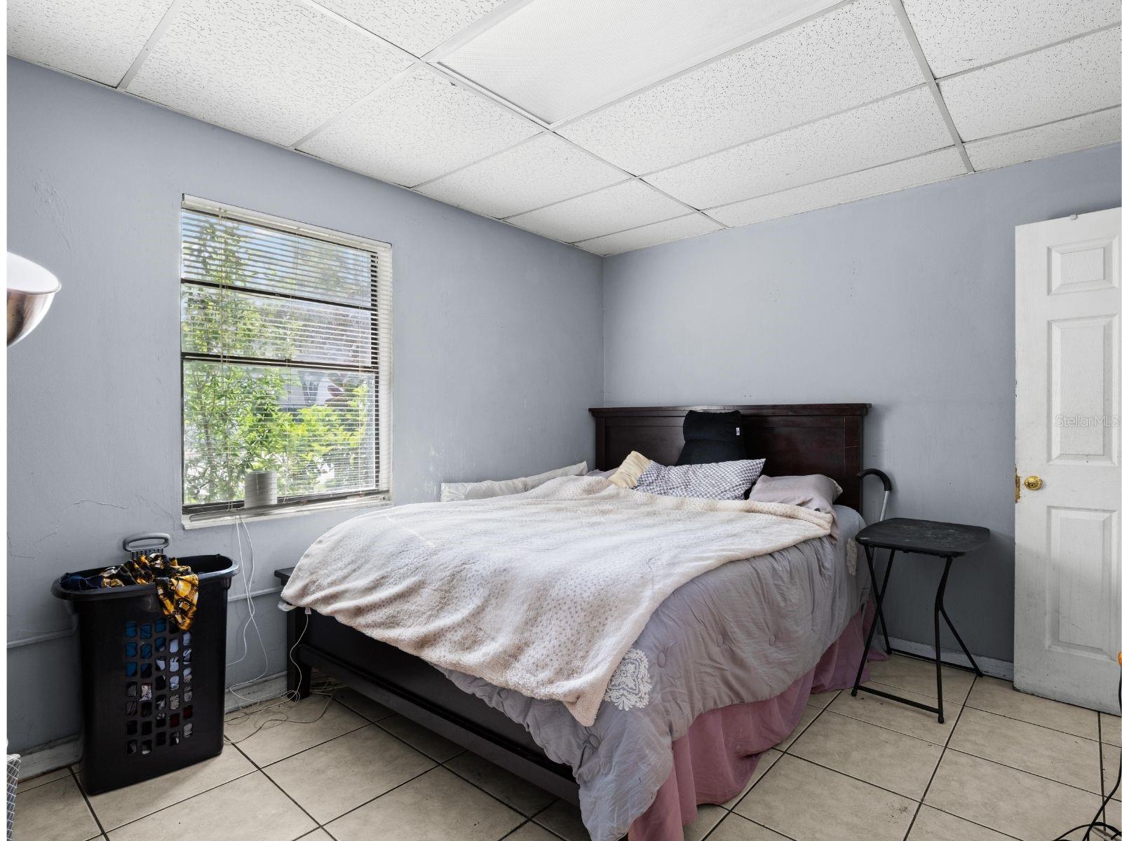 110 N LINCOLN AVE — photo 42