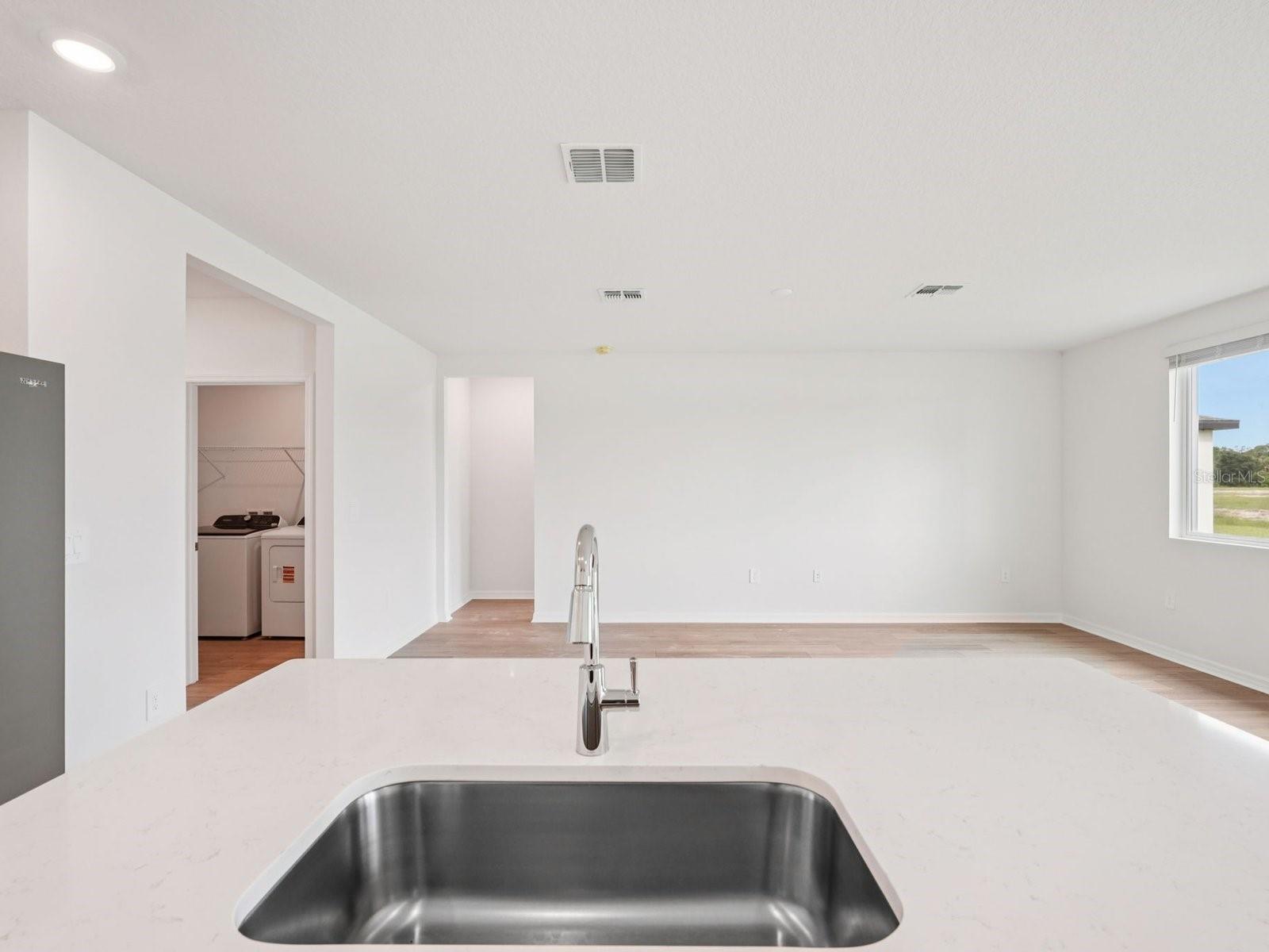 10437 ABUNDANCE GROVE WAY — photo 3