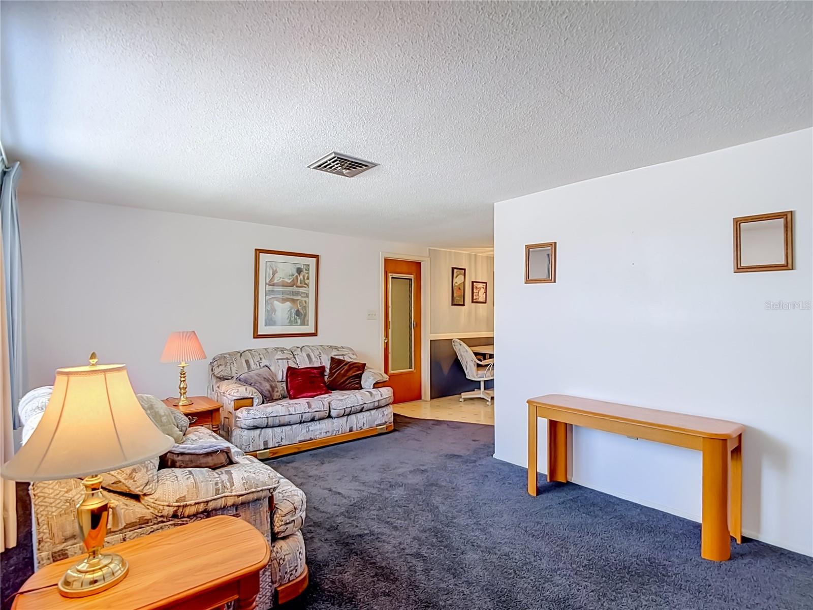 4617 CROTON DR — photo 3