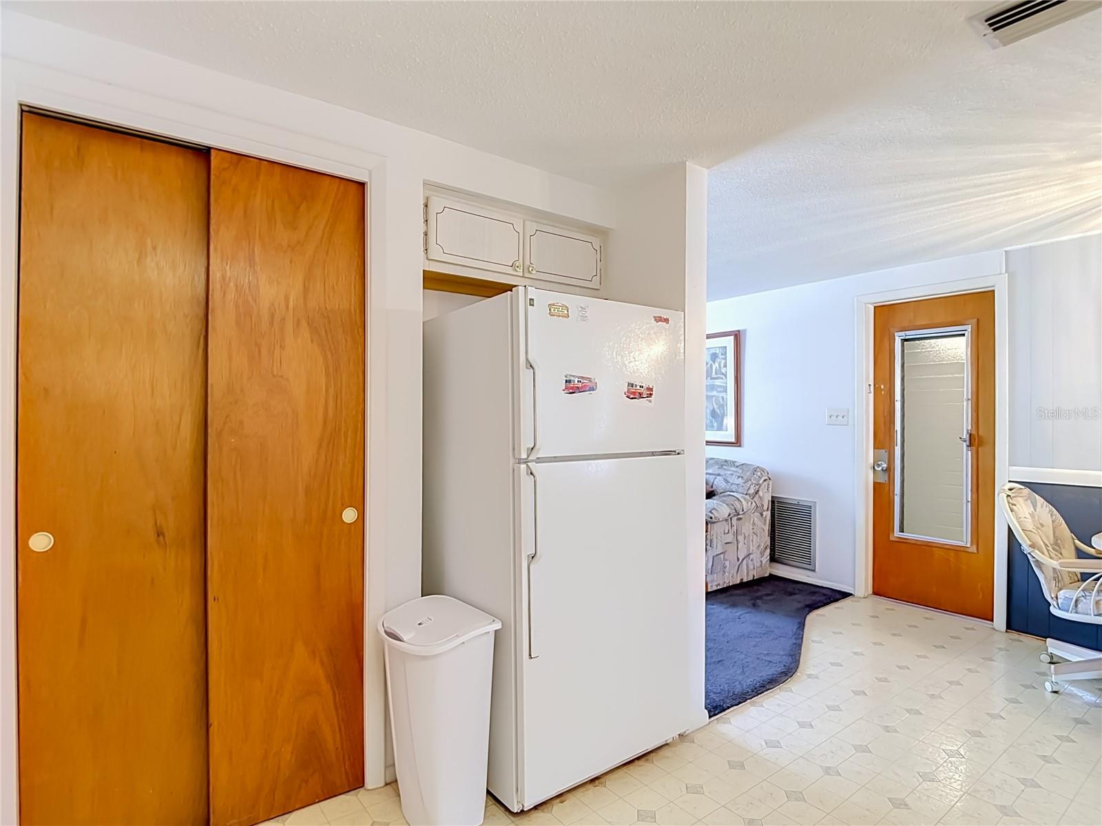 4617 CROTON DR — photo 6