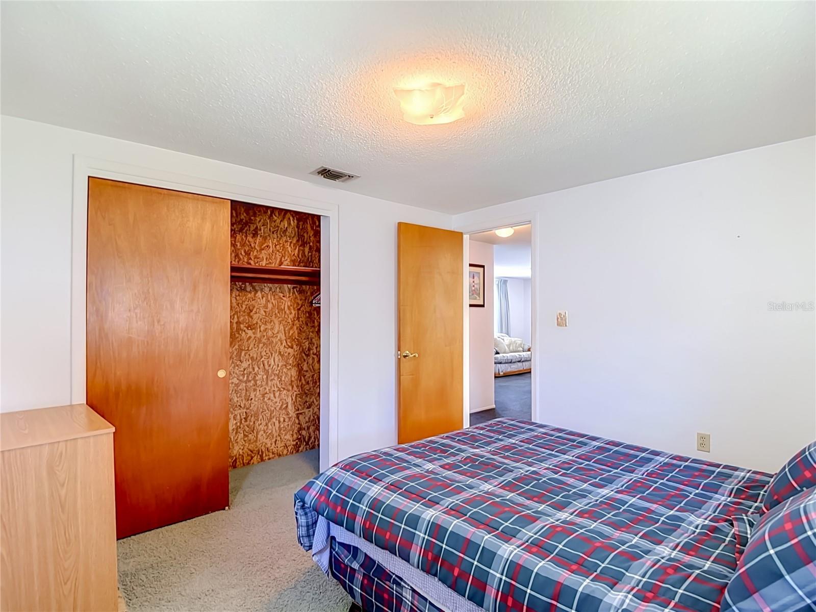 4617 CROTON DR — photo 37