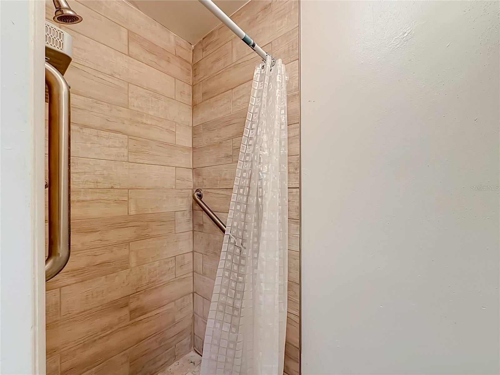 4617 CROTON DR — photo 22