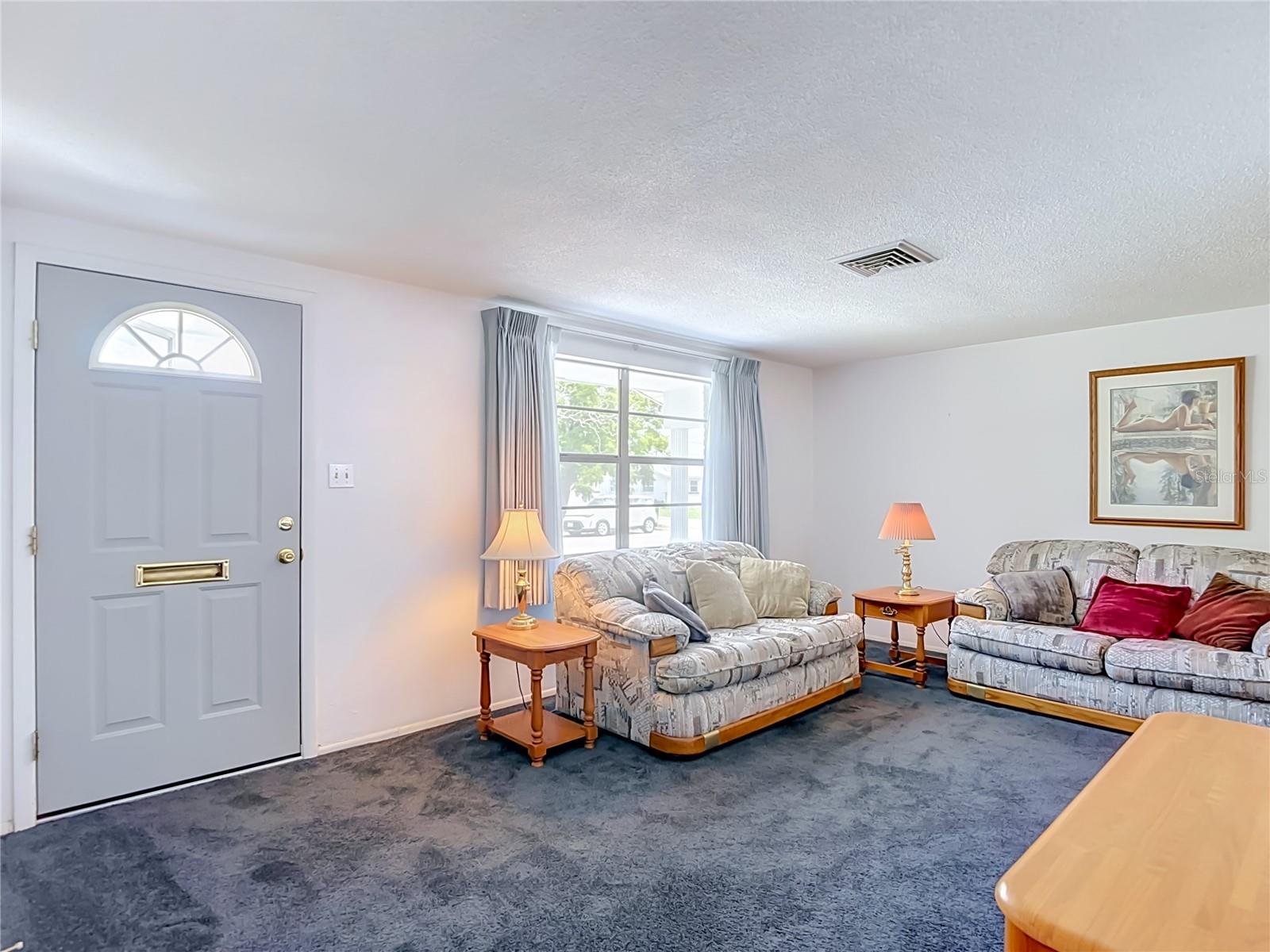 4617 CROTON DR — photo 2