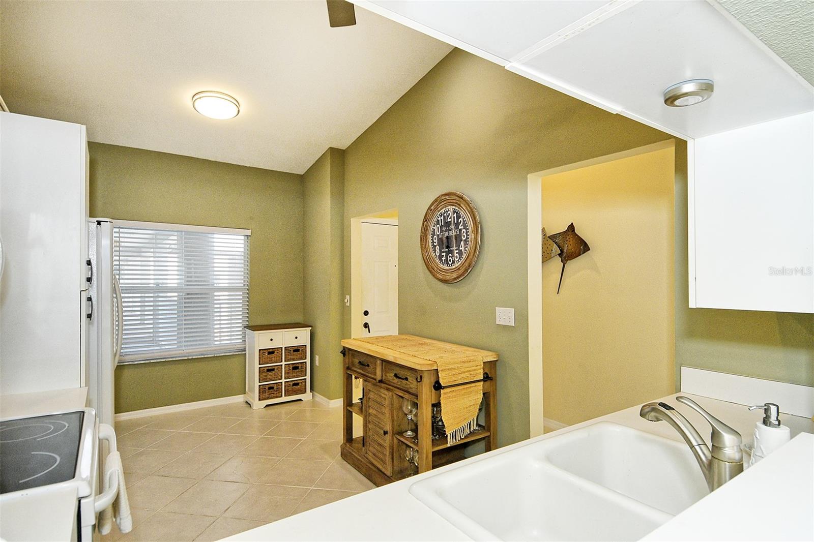 9610 CLUB SOUTH CIR #4302 — photo 12