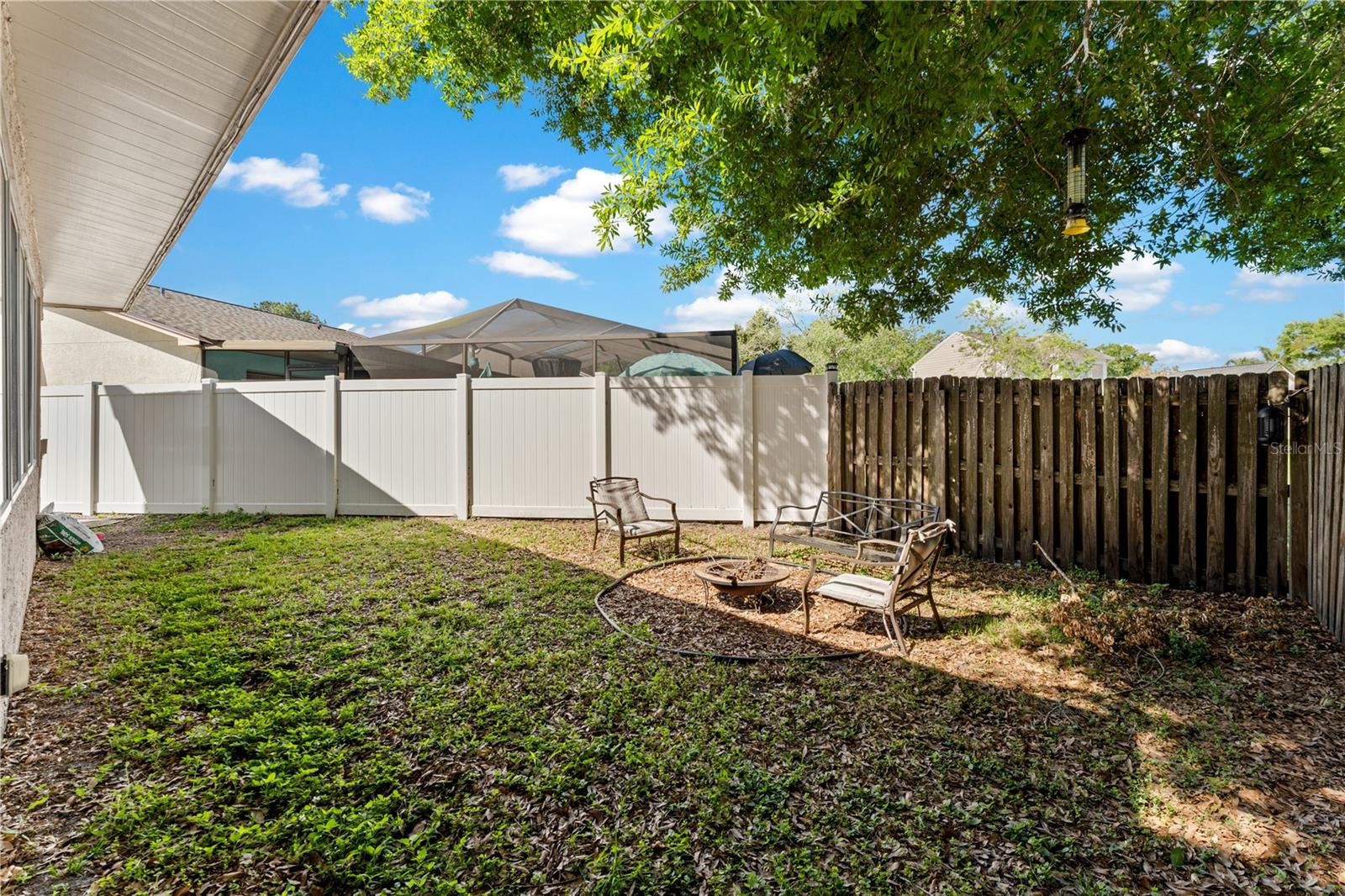 9758 FOX HOLLOW RD — photo 41
