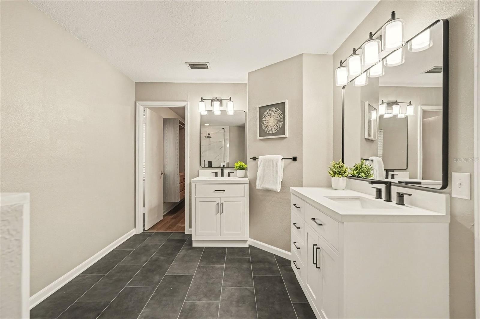 9758 FOX HOLLOW RD — photo 14