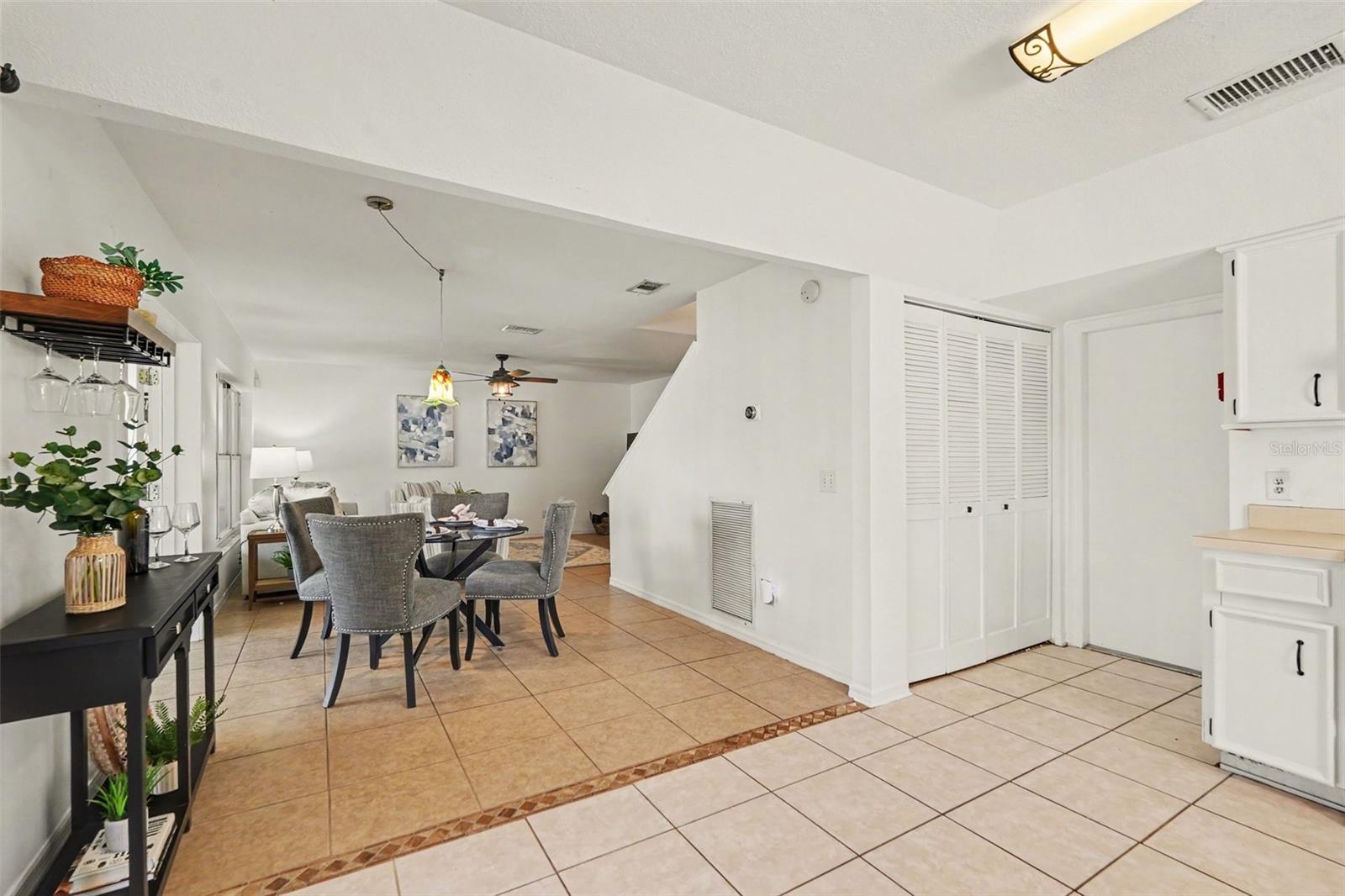 9758 FOX HOLLOW RD — photo 9