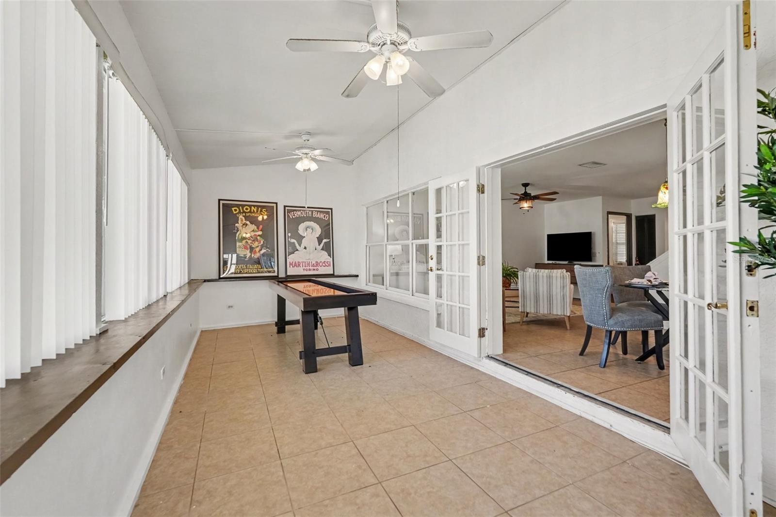 9758 FOX HOLLOW RD — photo 30
