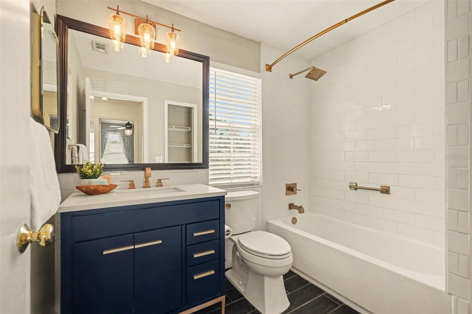 9758 FOX HOLLOW RD — photo 28
