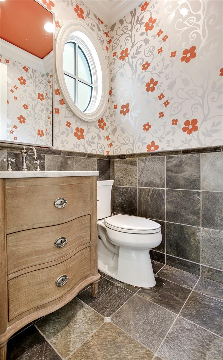 52 LADOGA AVE — photo 27