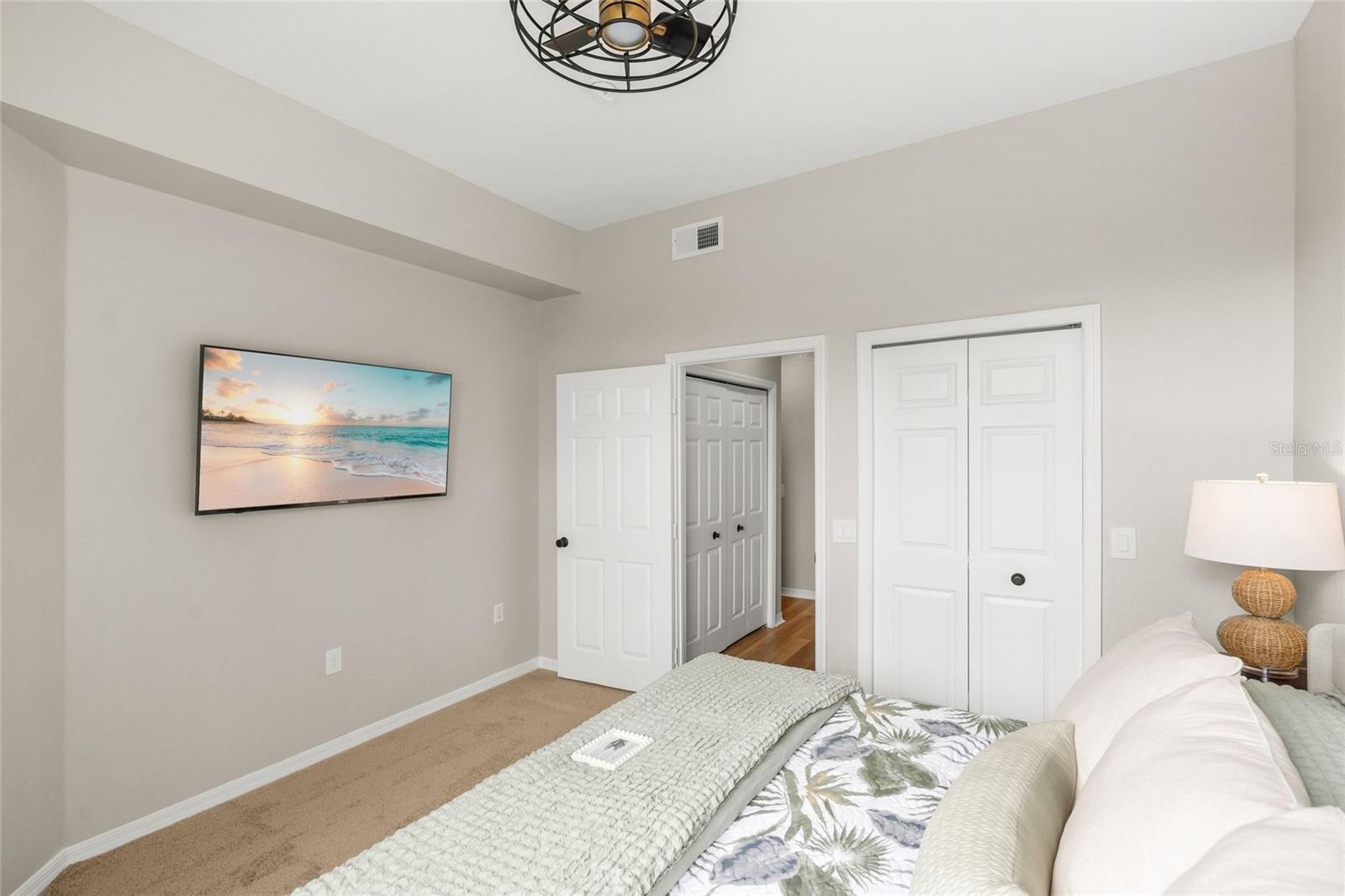 5160 NORTHRIDGE RD #302 — photo 17